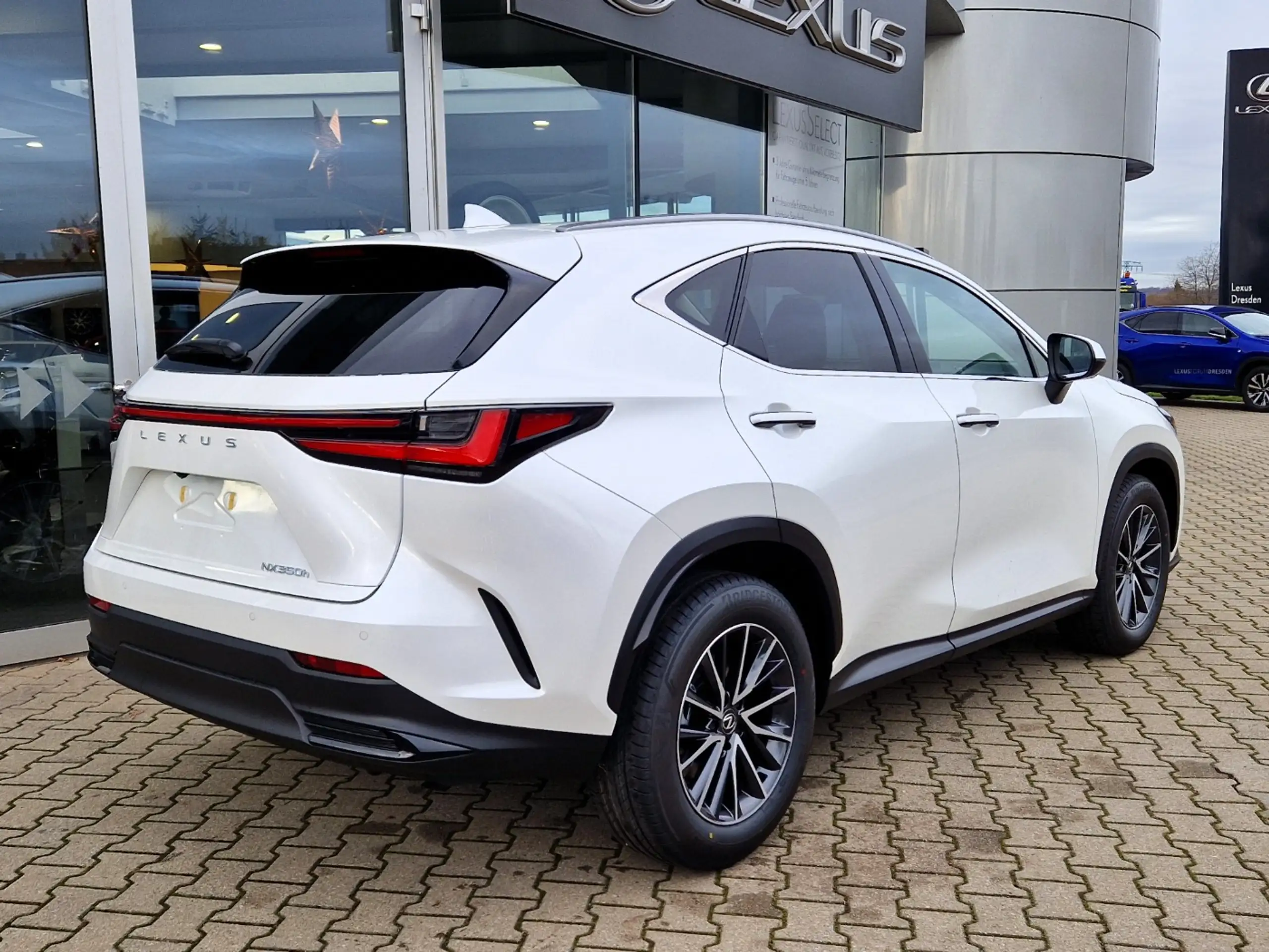 Lexus - NX 350h