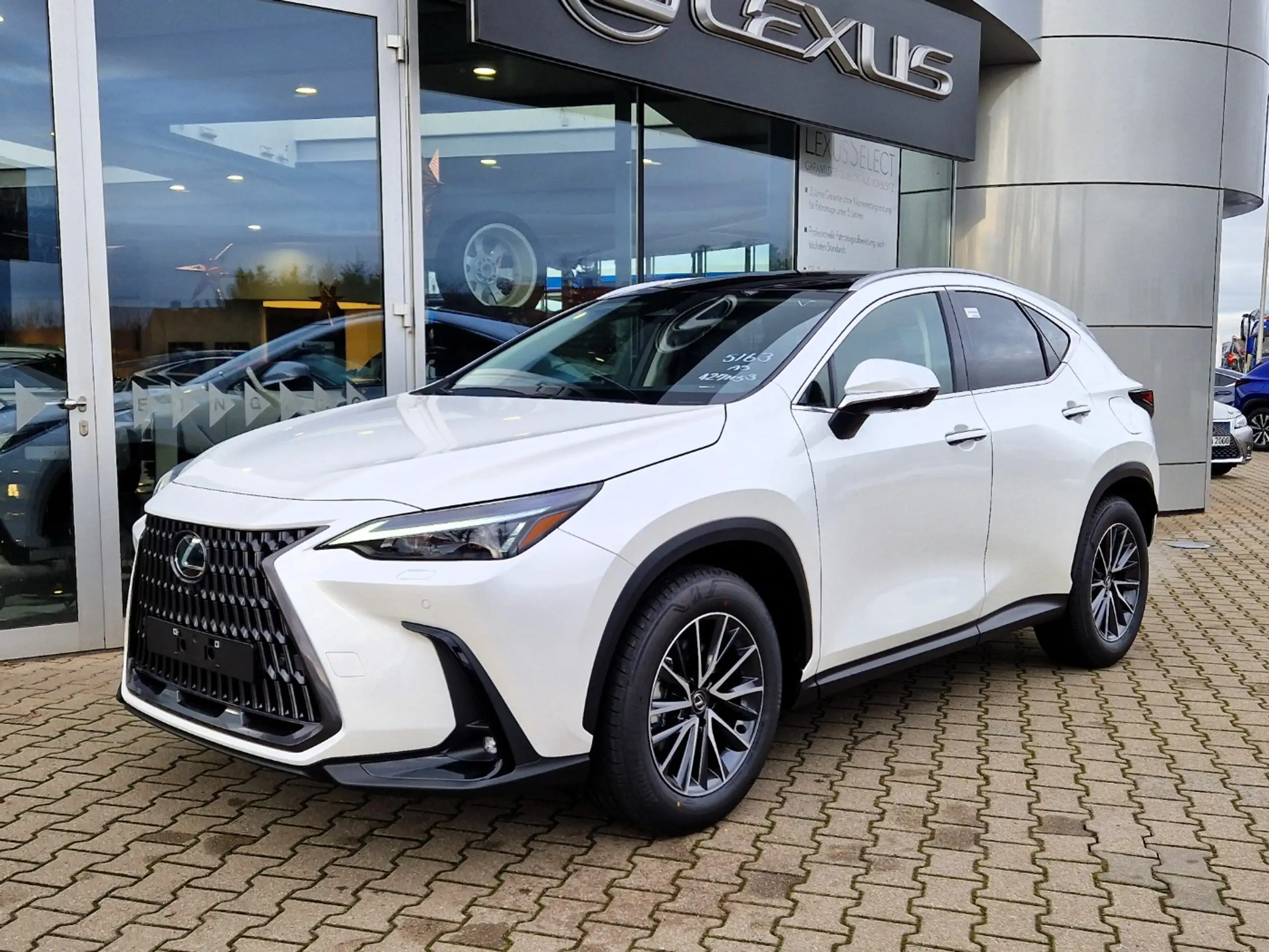 Lexus - NX 350h