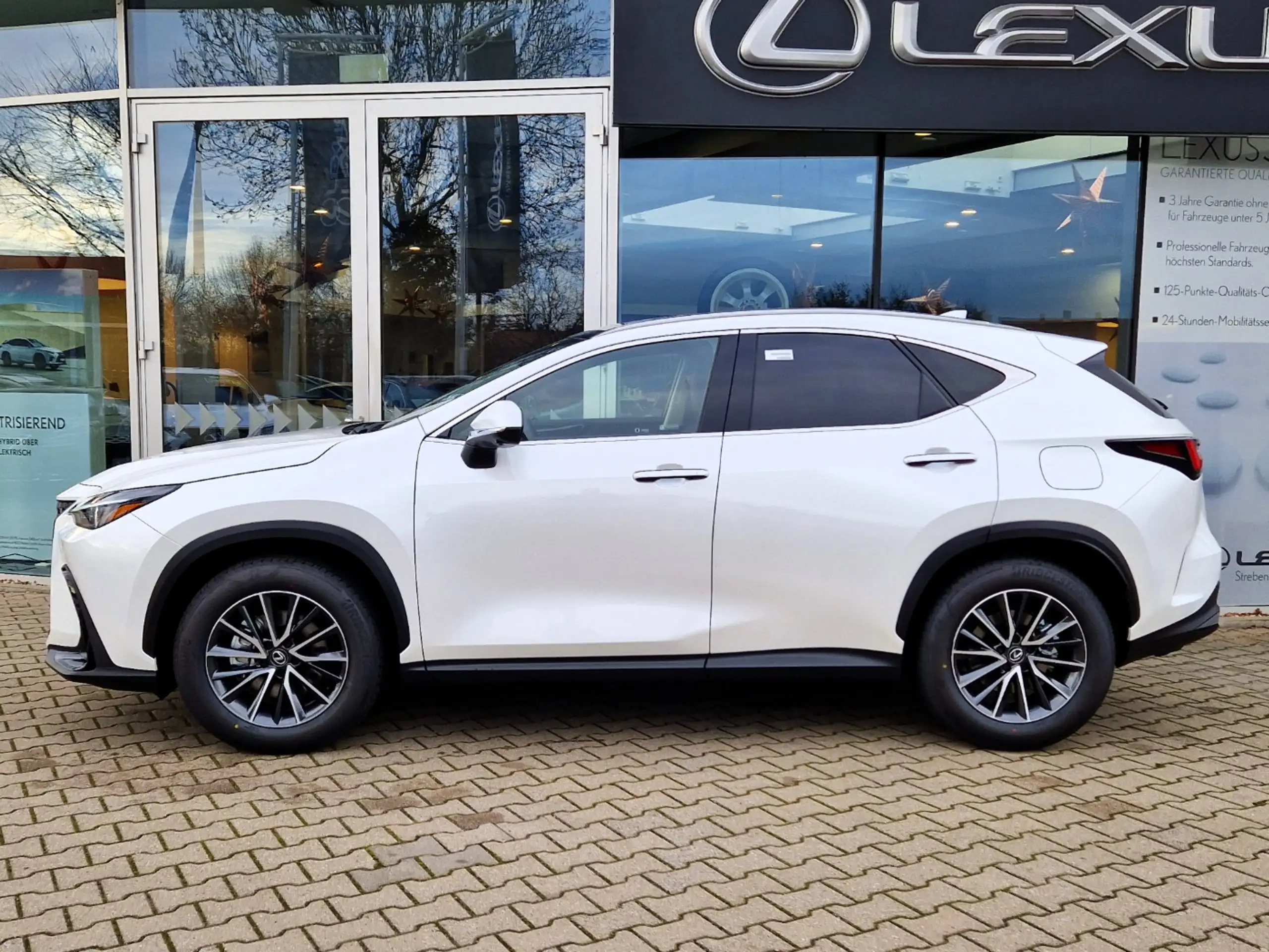 Lexus - NX 350h