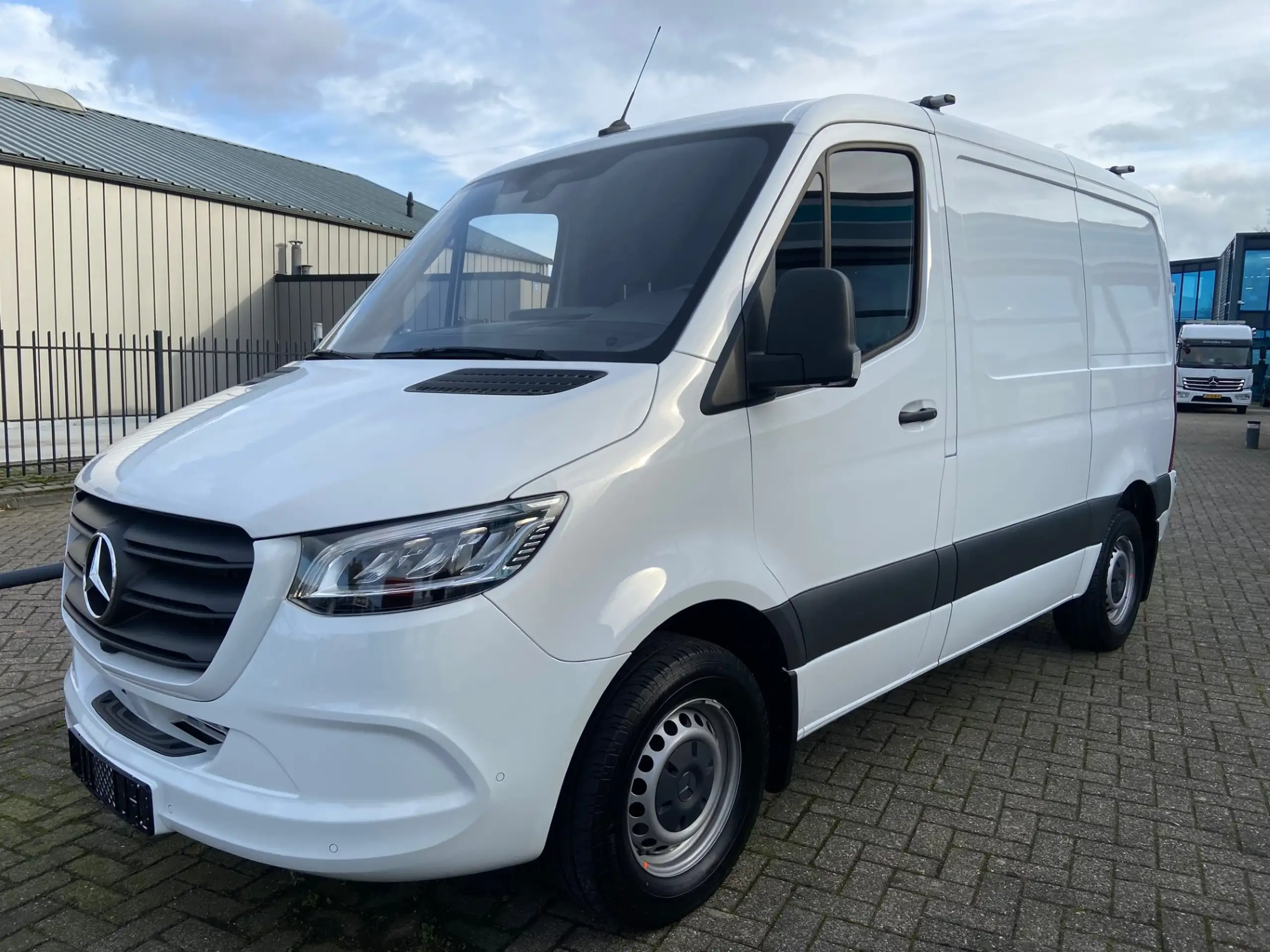 Mercedes-Benz - Sprinter