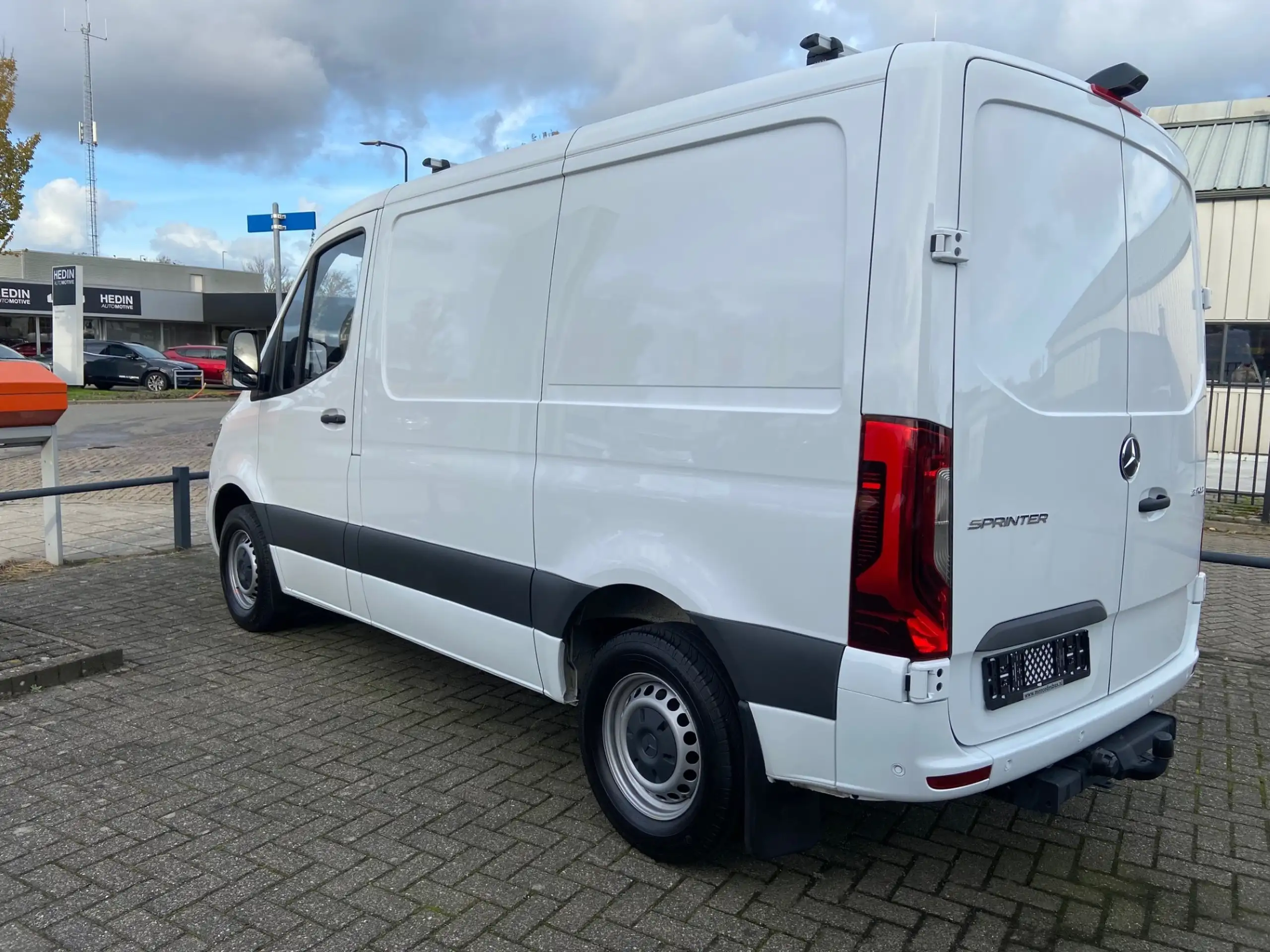 Mercedes-Benz - Sprinter