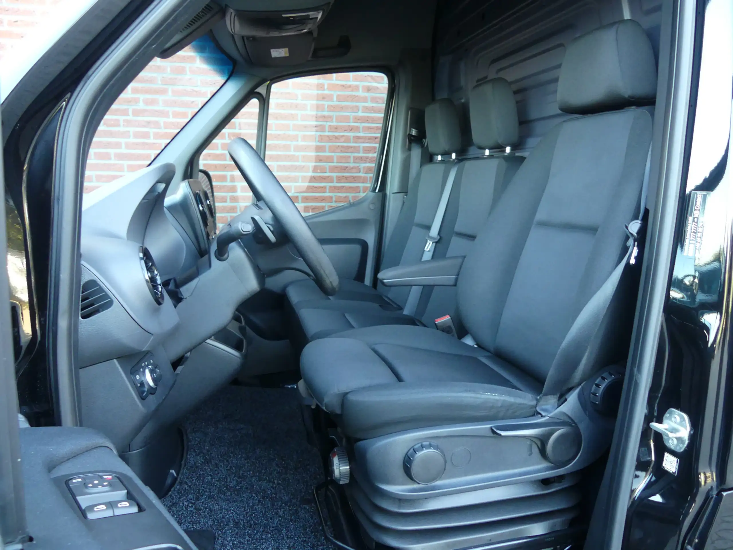 Mercedes-Benz - Sprinter