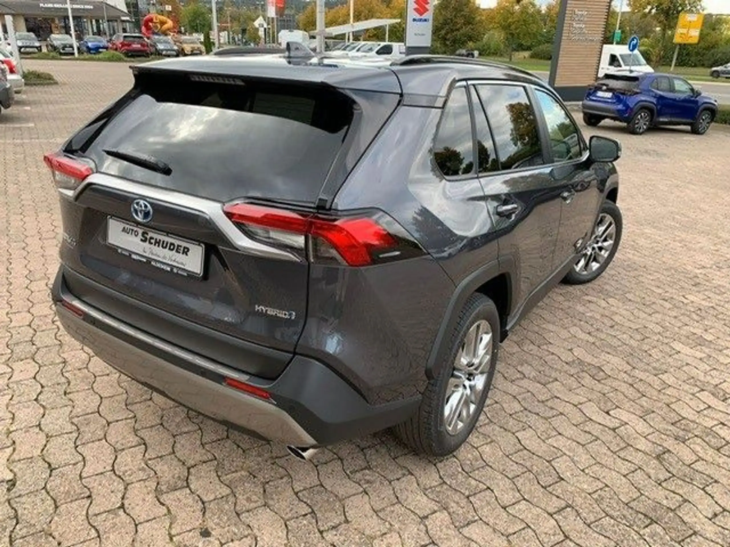 Toyota - RAV 4