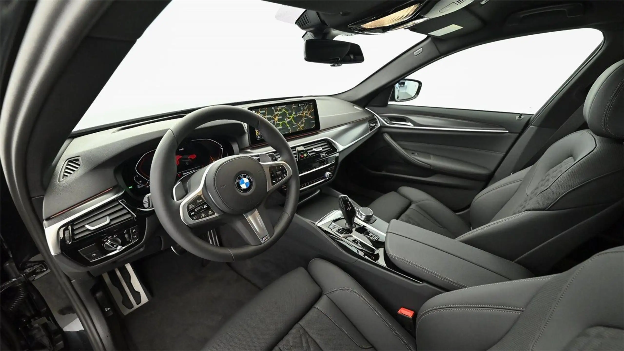 BMW - 520