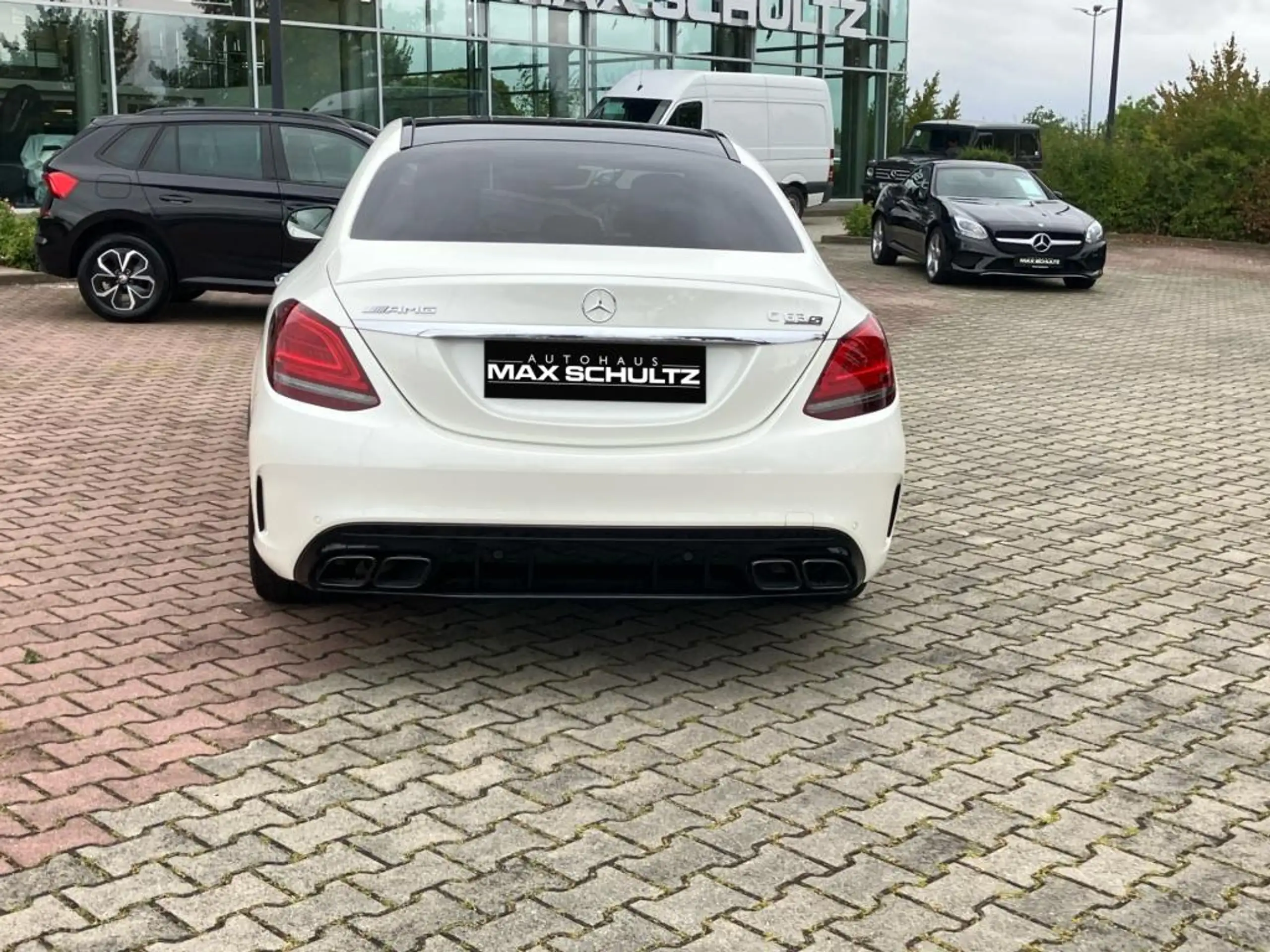 Mercedes-Benz - C 63 AMG