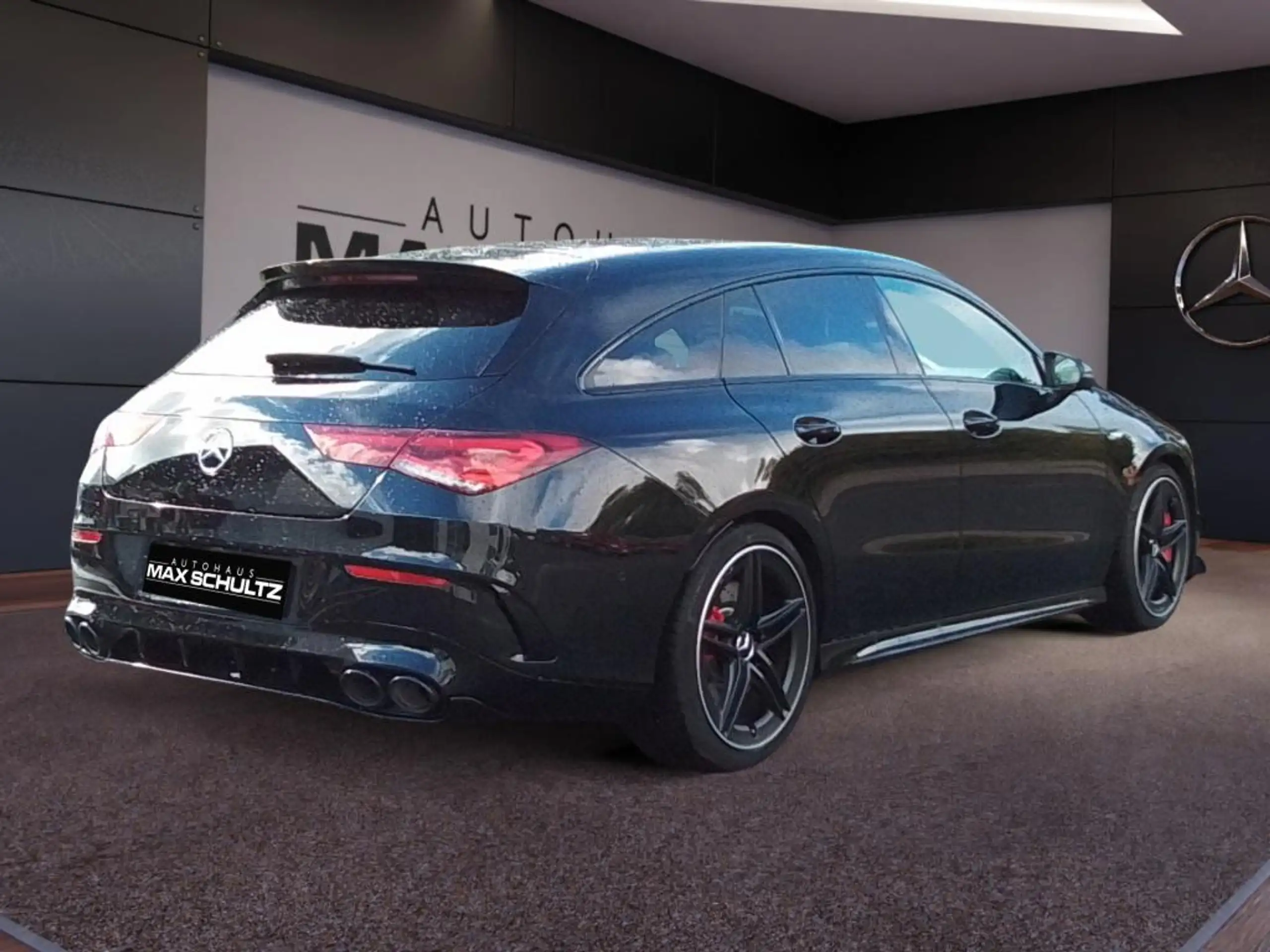 Mercedes-Benz - CLA 45 AMG