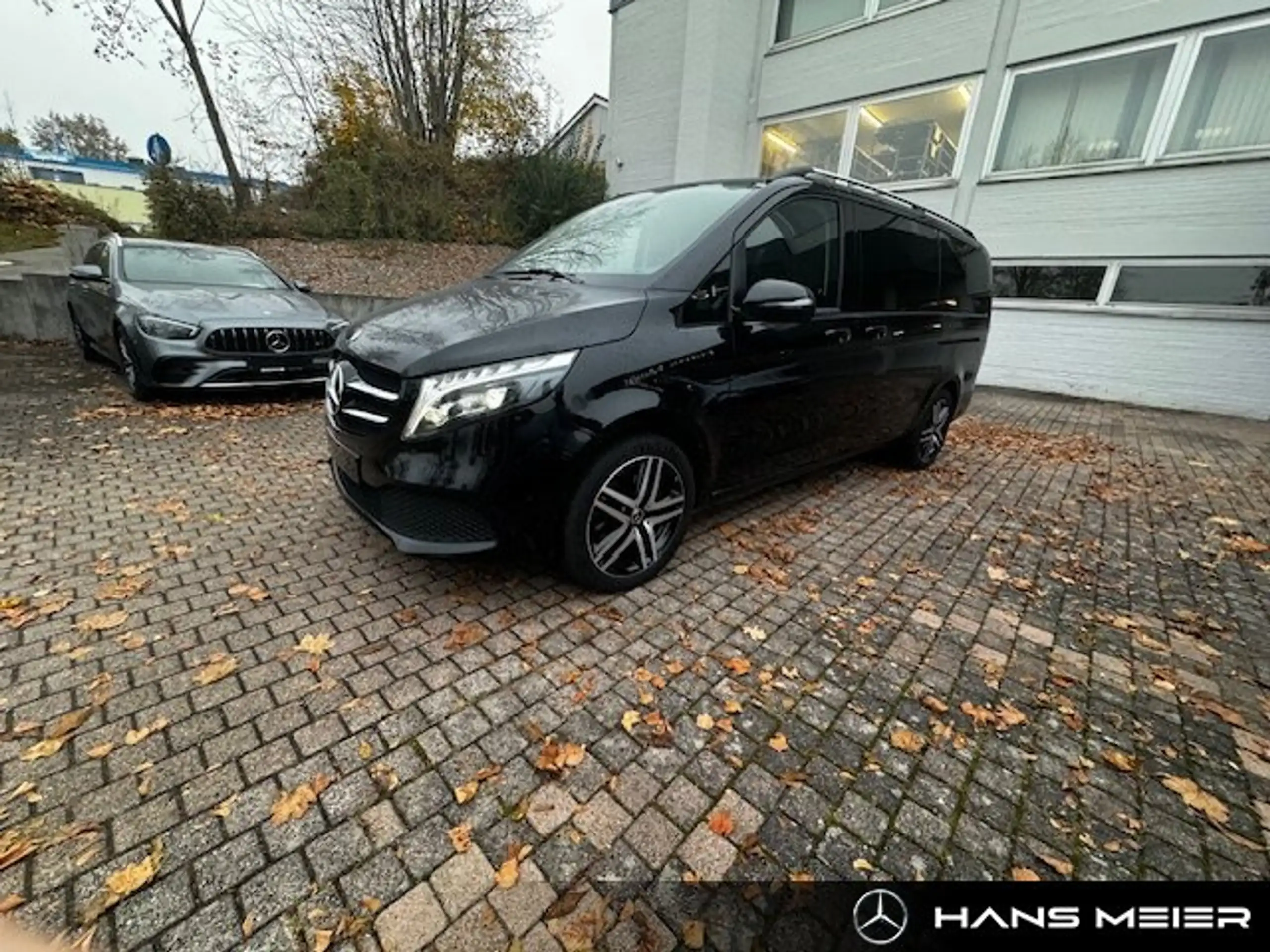 Mercedes-Benz - V 250