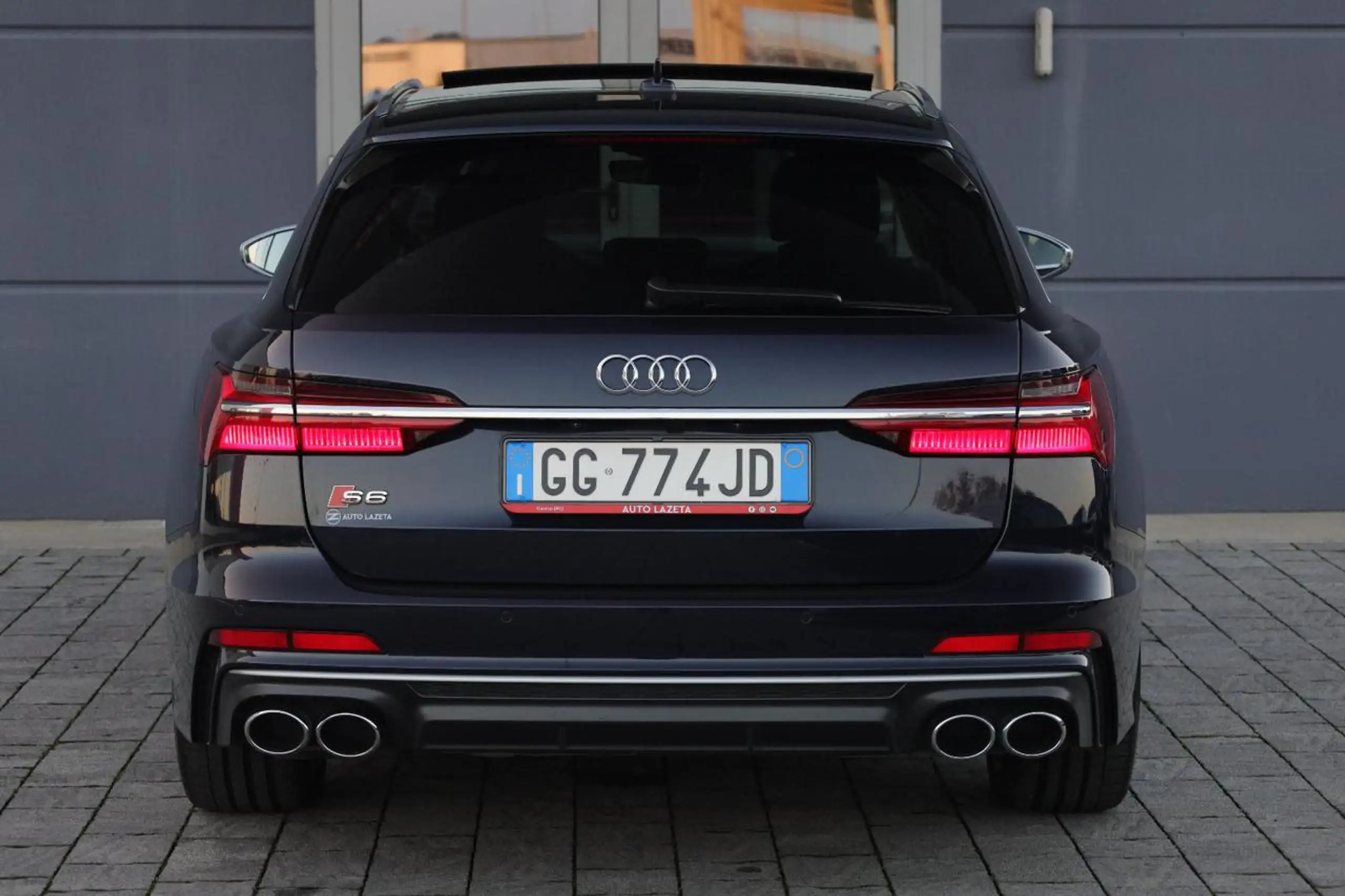 Audi - S6