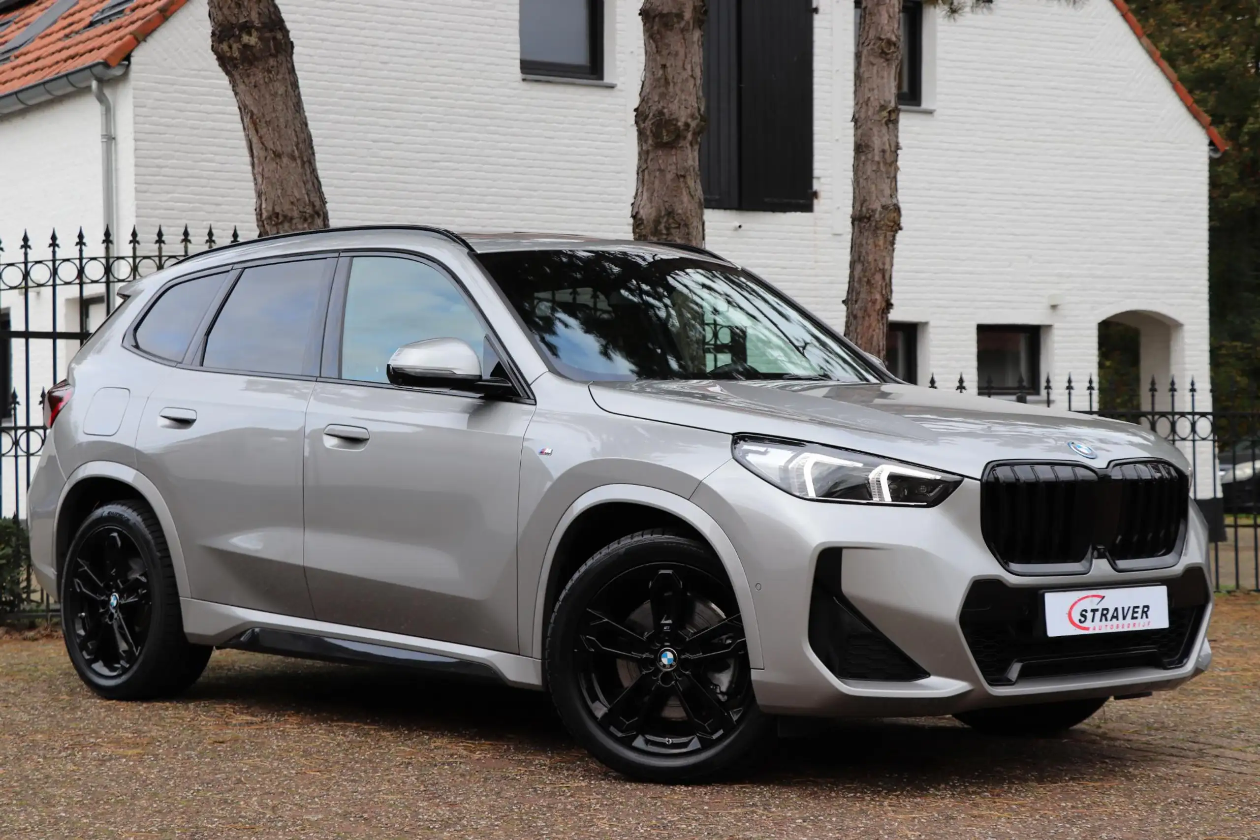 BMW - X1