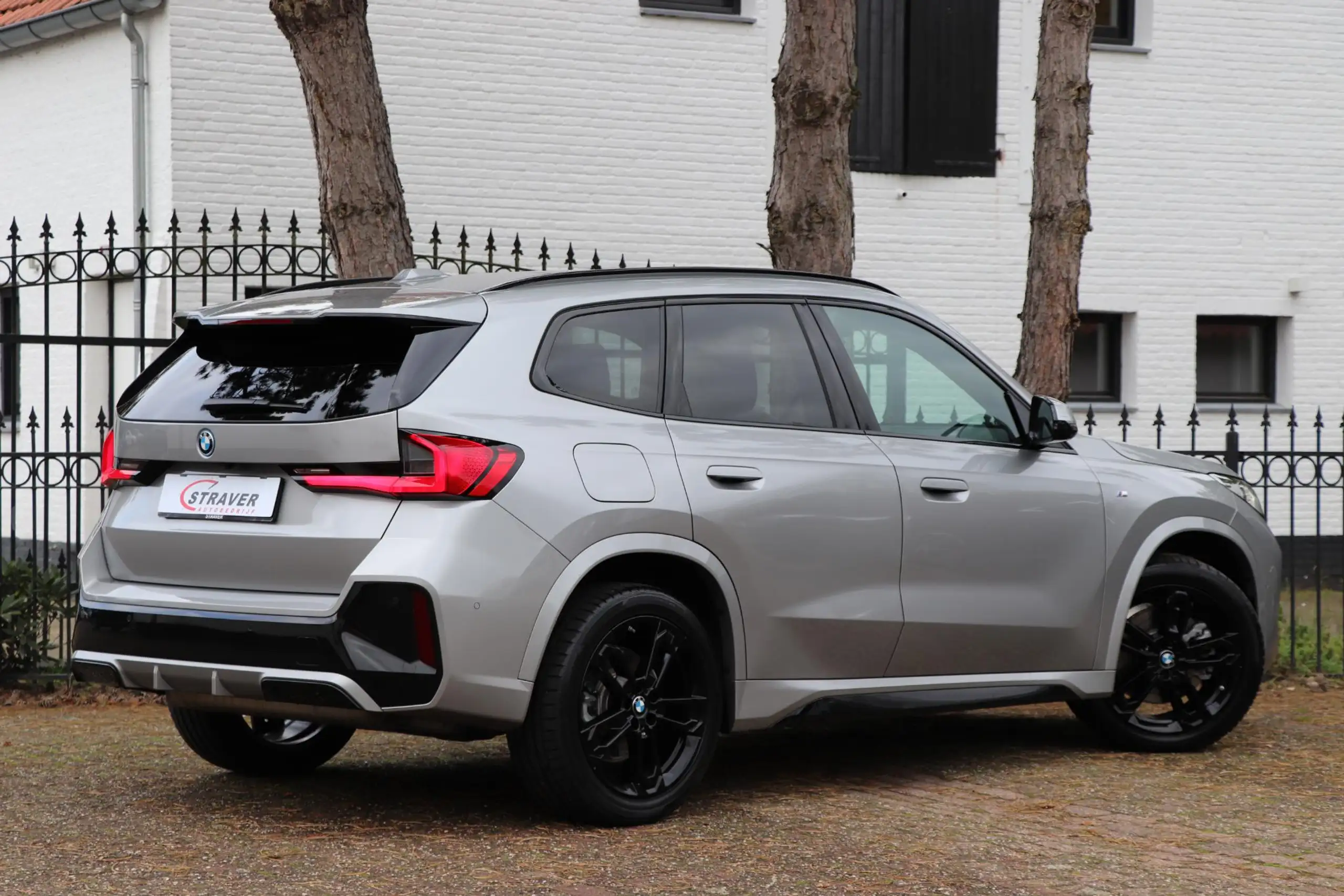 BMW - X1