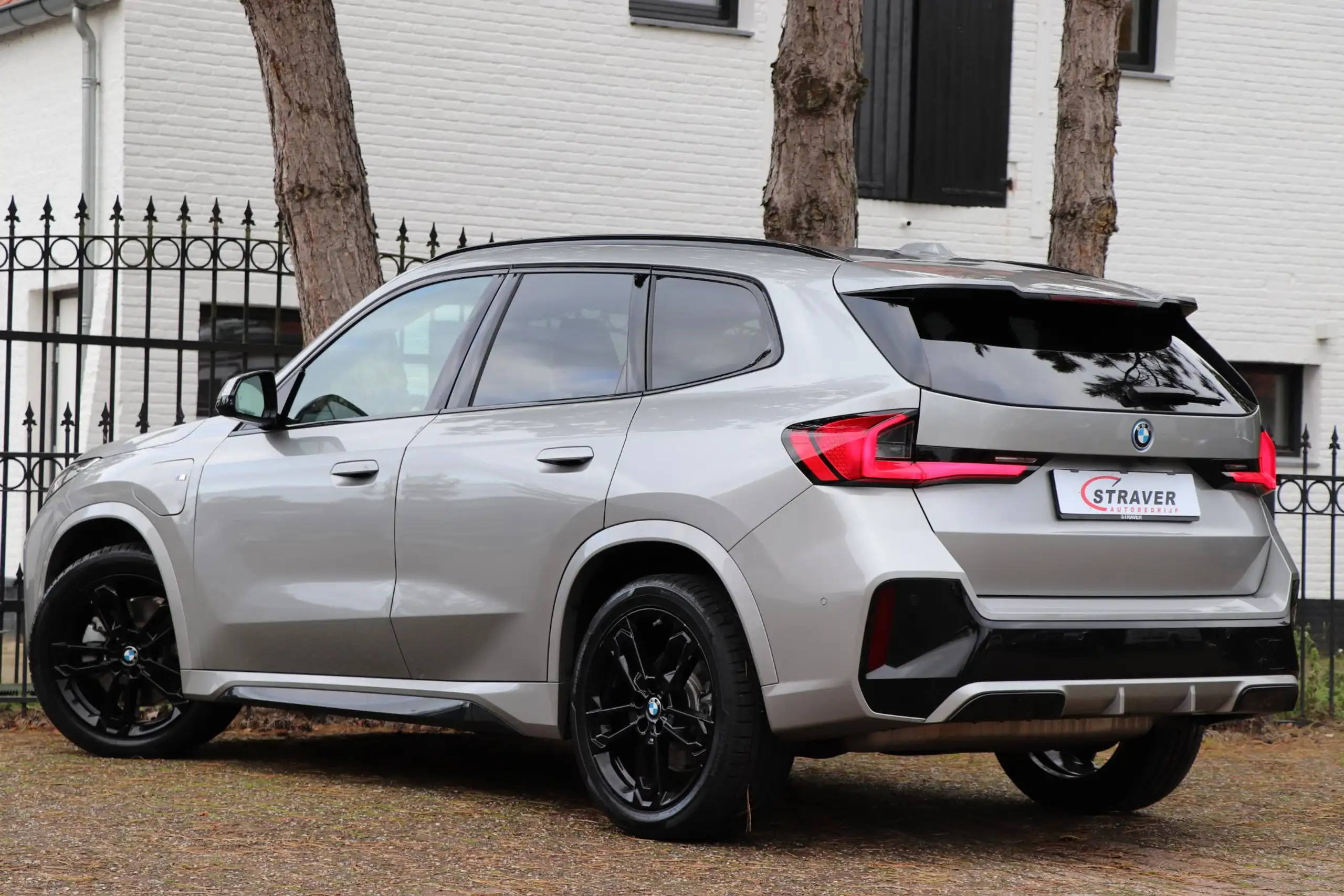 BMW - X1