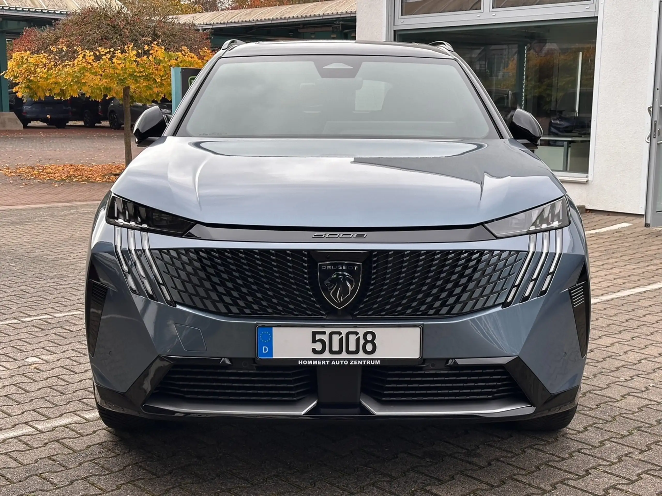 Peugeot - 5008