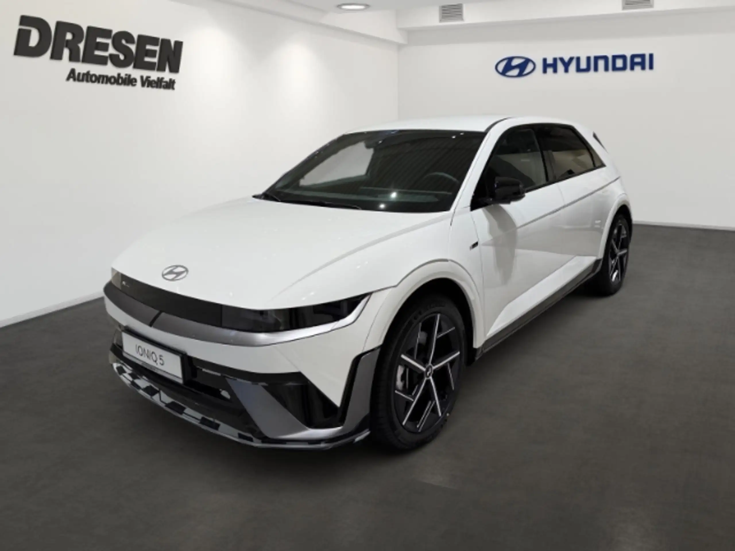 Hyundai - IONIQ 5