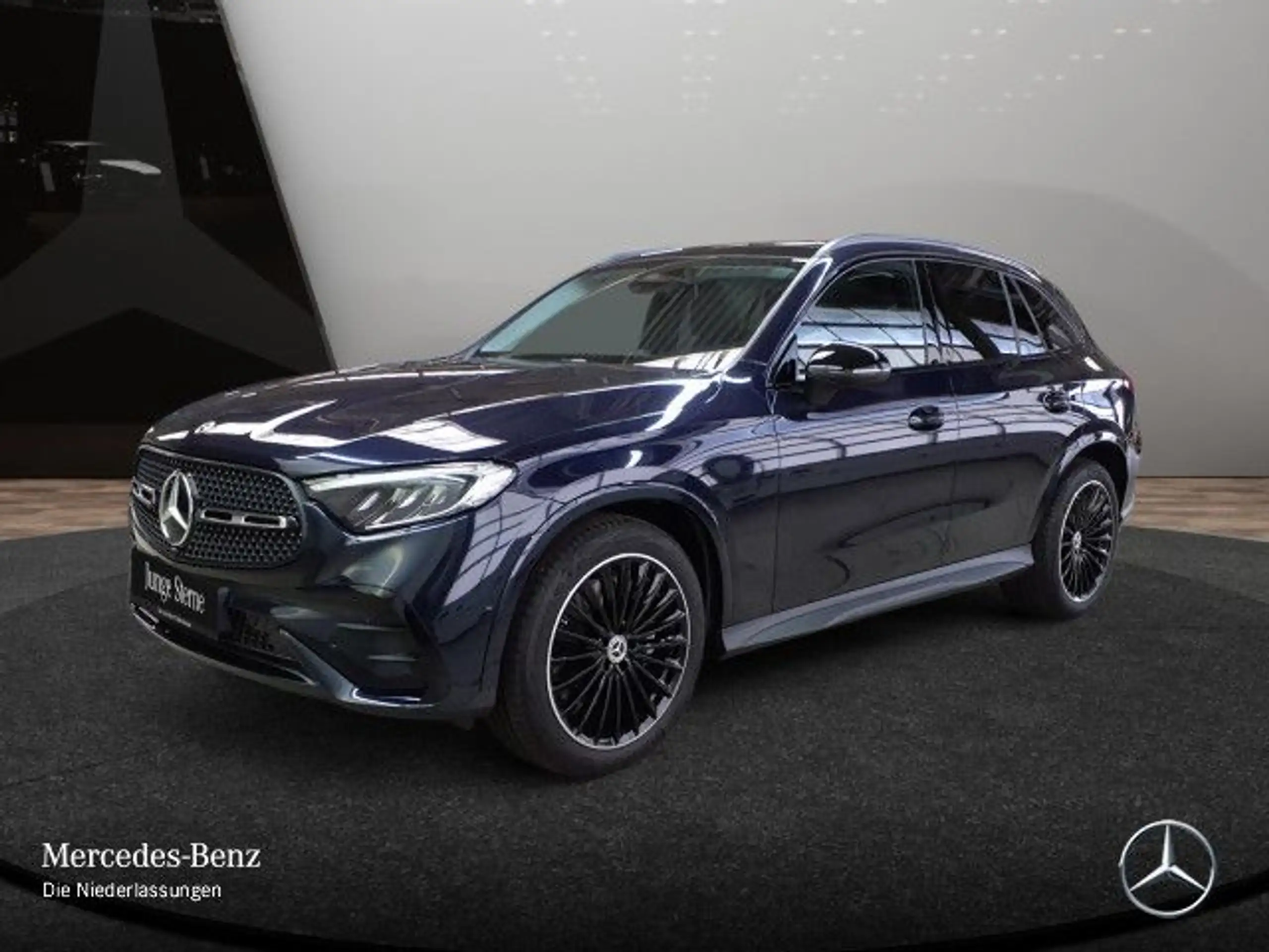 Mercedes-Benz - GLC 220