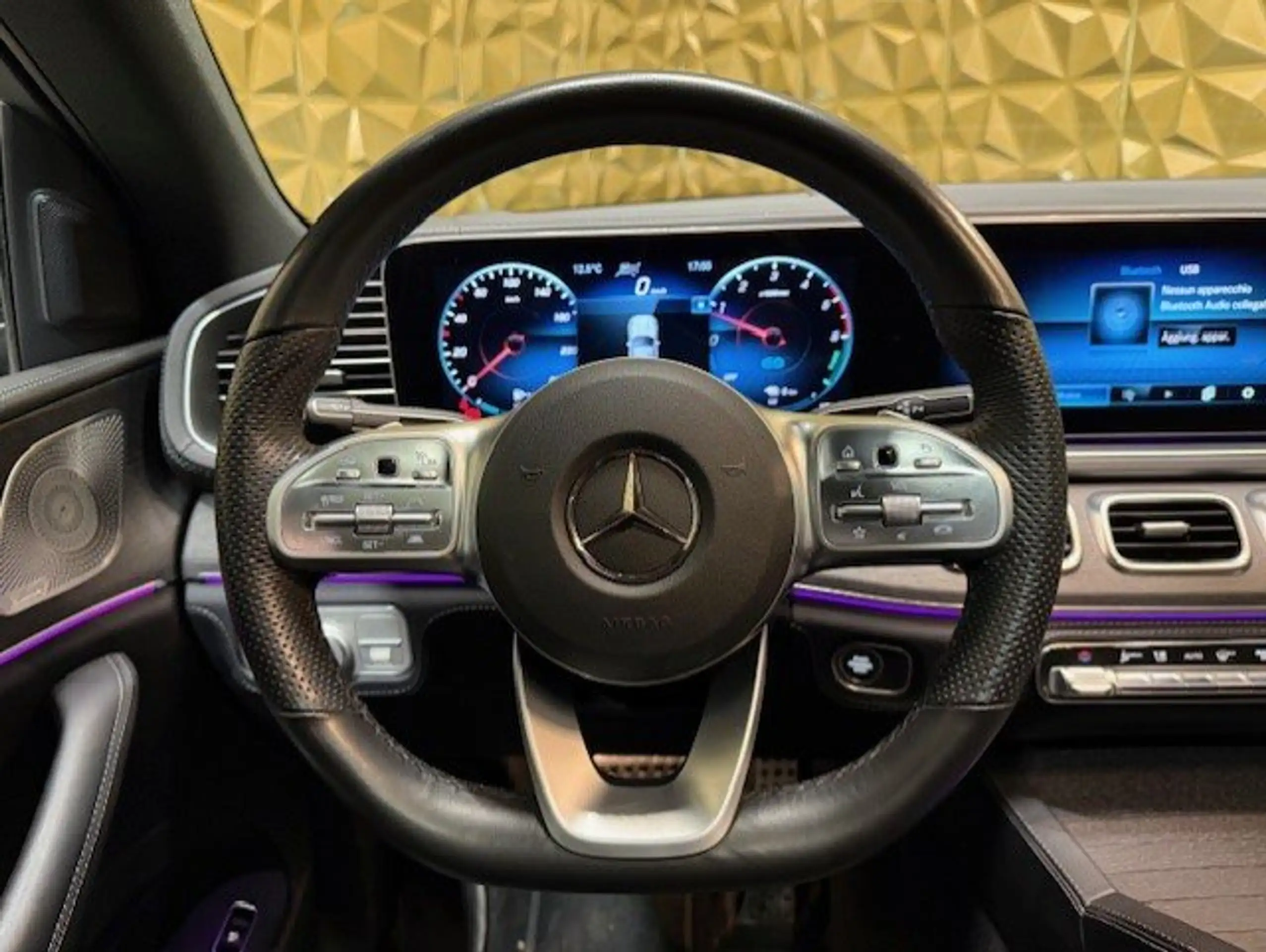 Mercedes-Benz - GLE 350