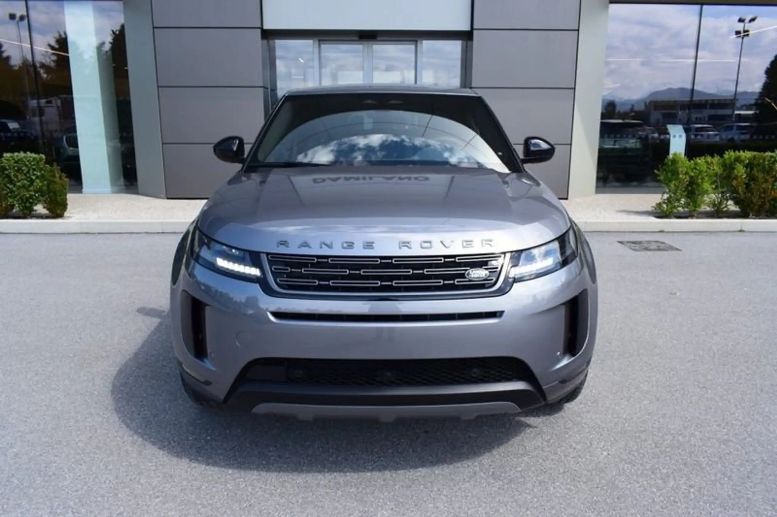 Land Rover - Range Rover Evoque