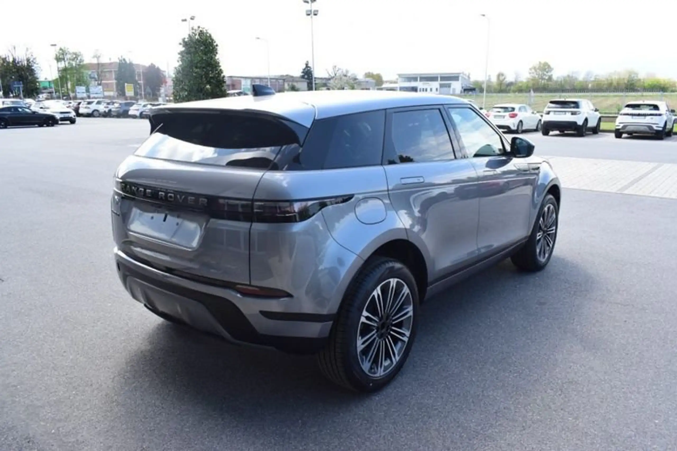 Land Rover - Range Rover Evoque