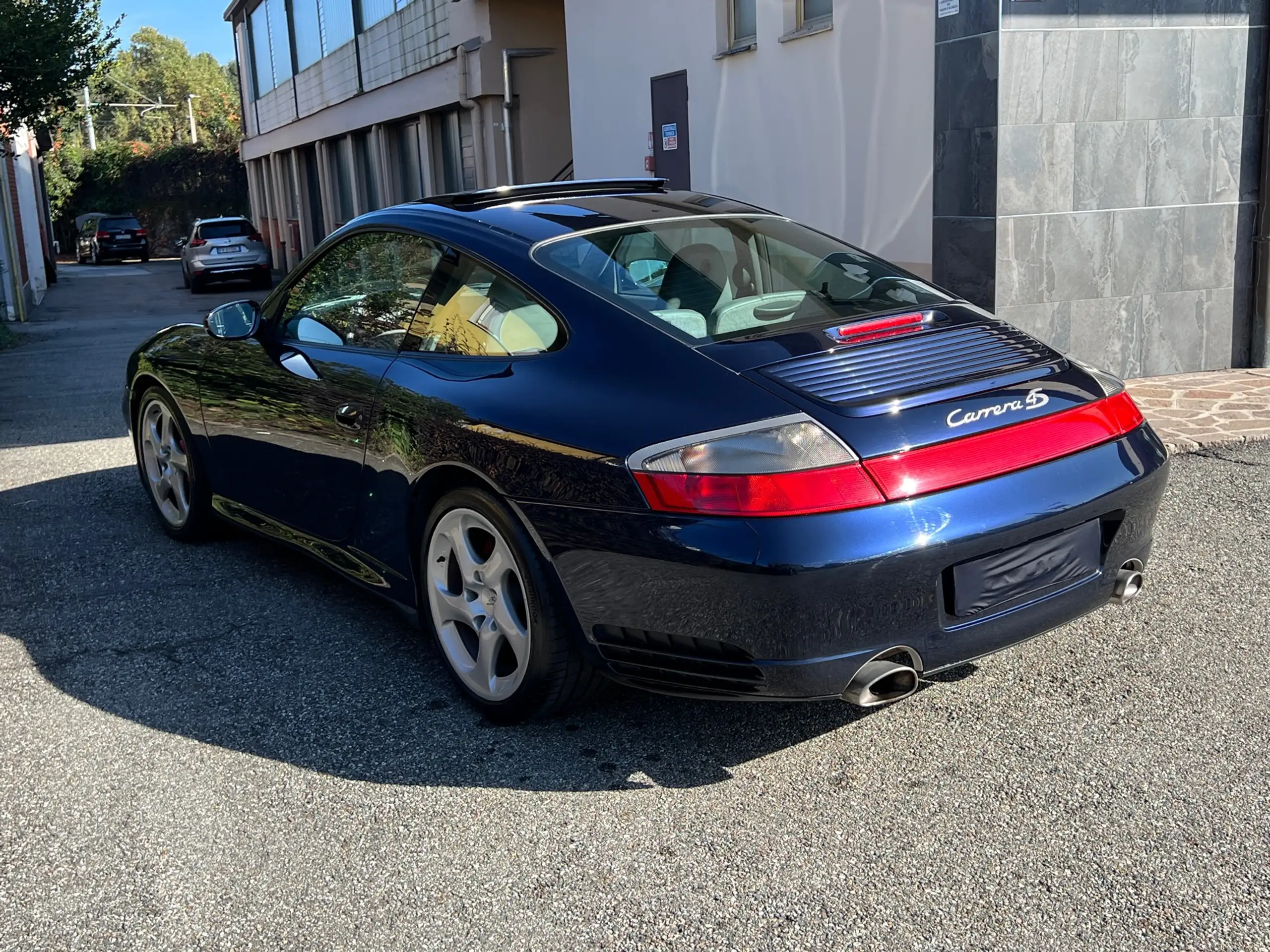 Porsche - 996