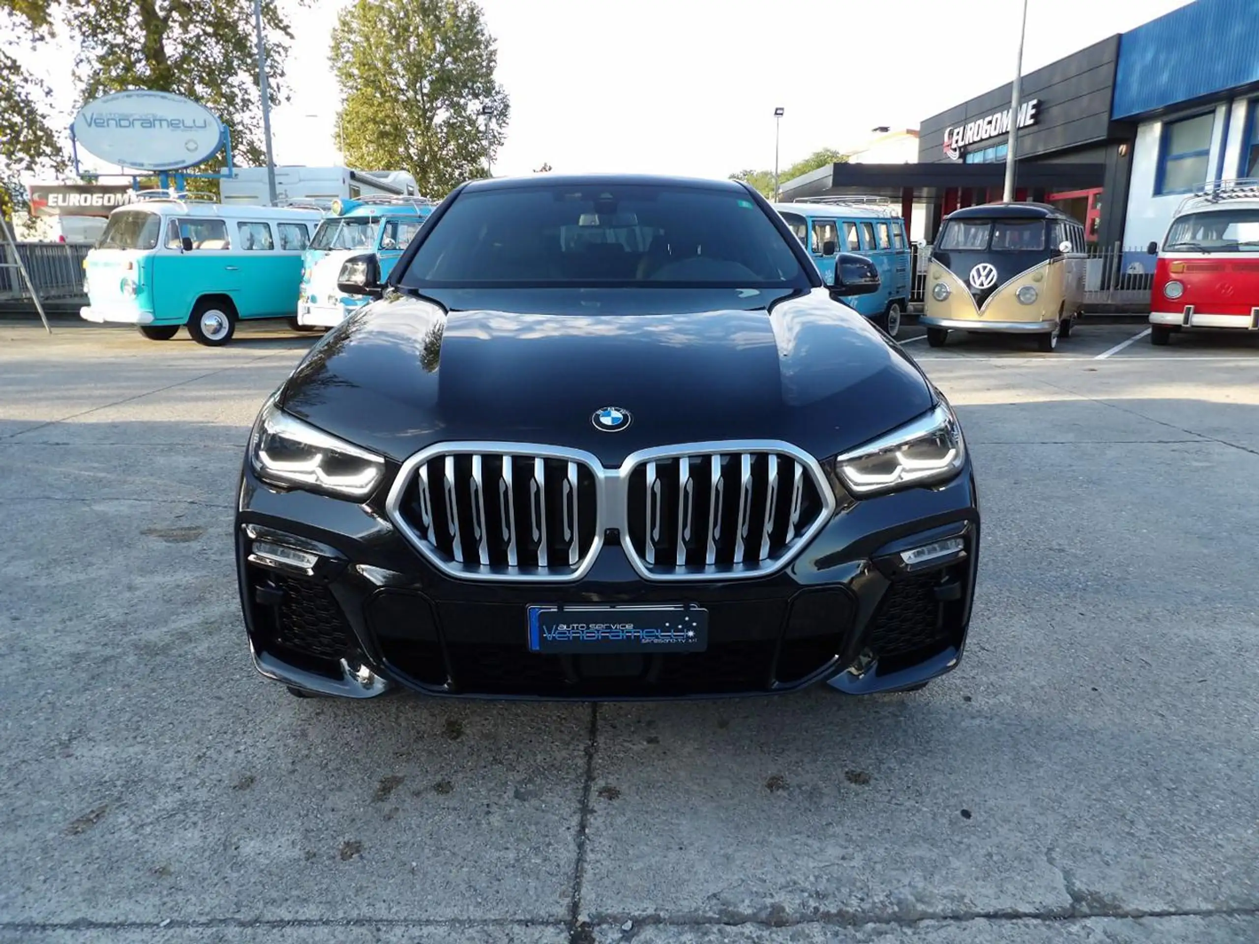 BMW - X6