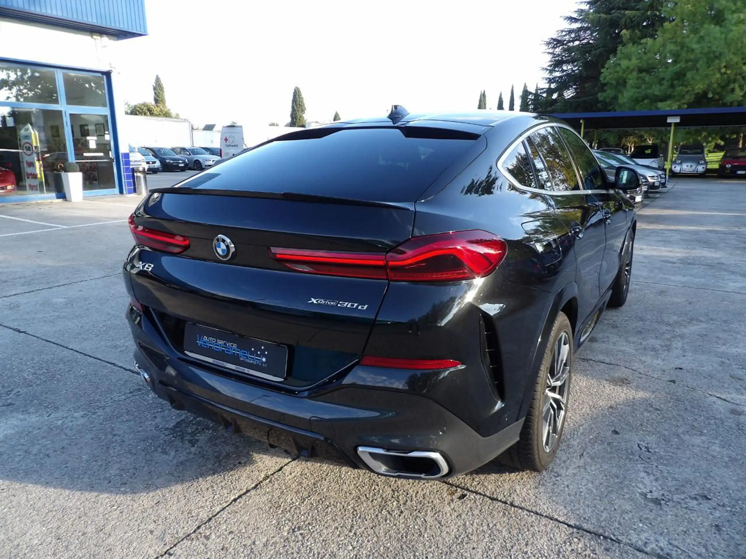 BMW - X6