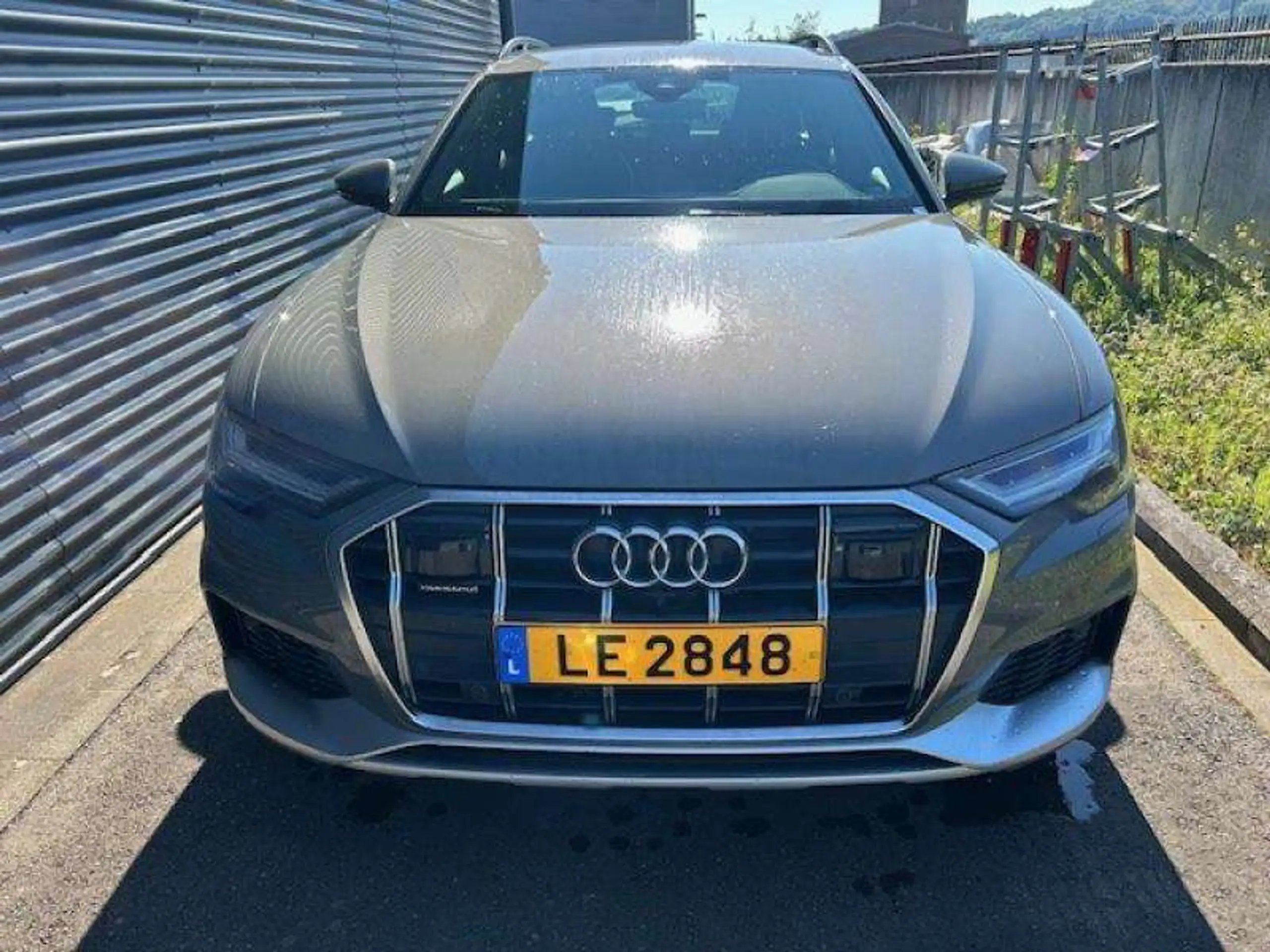 Audi - A6