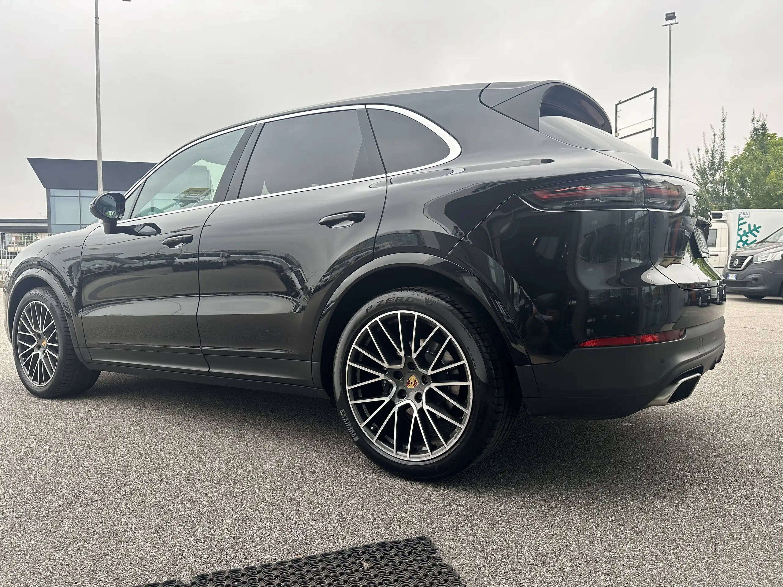 Porsche - Cayenne