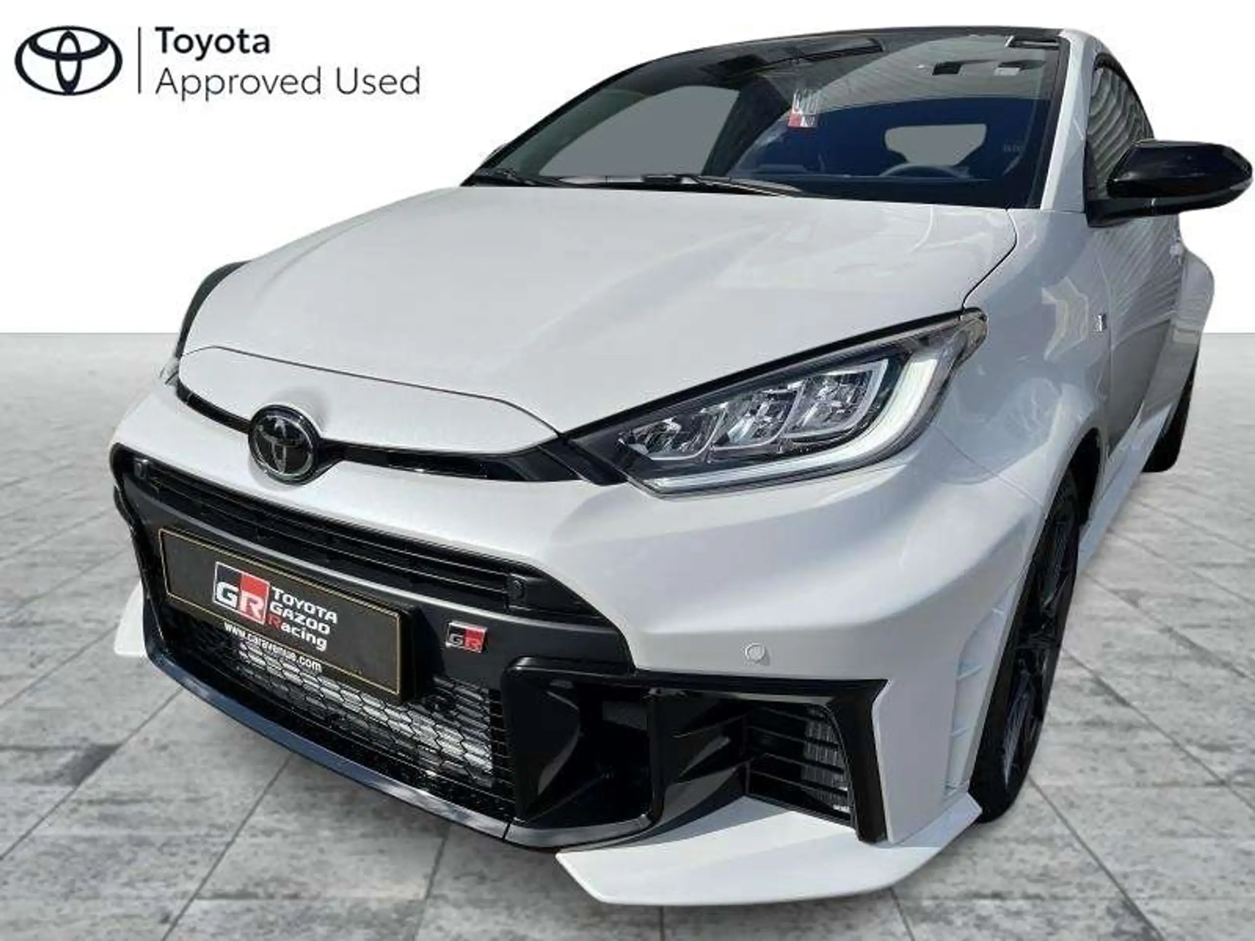 Toyota - Yaris