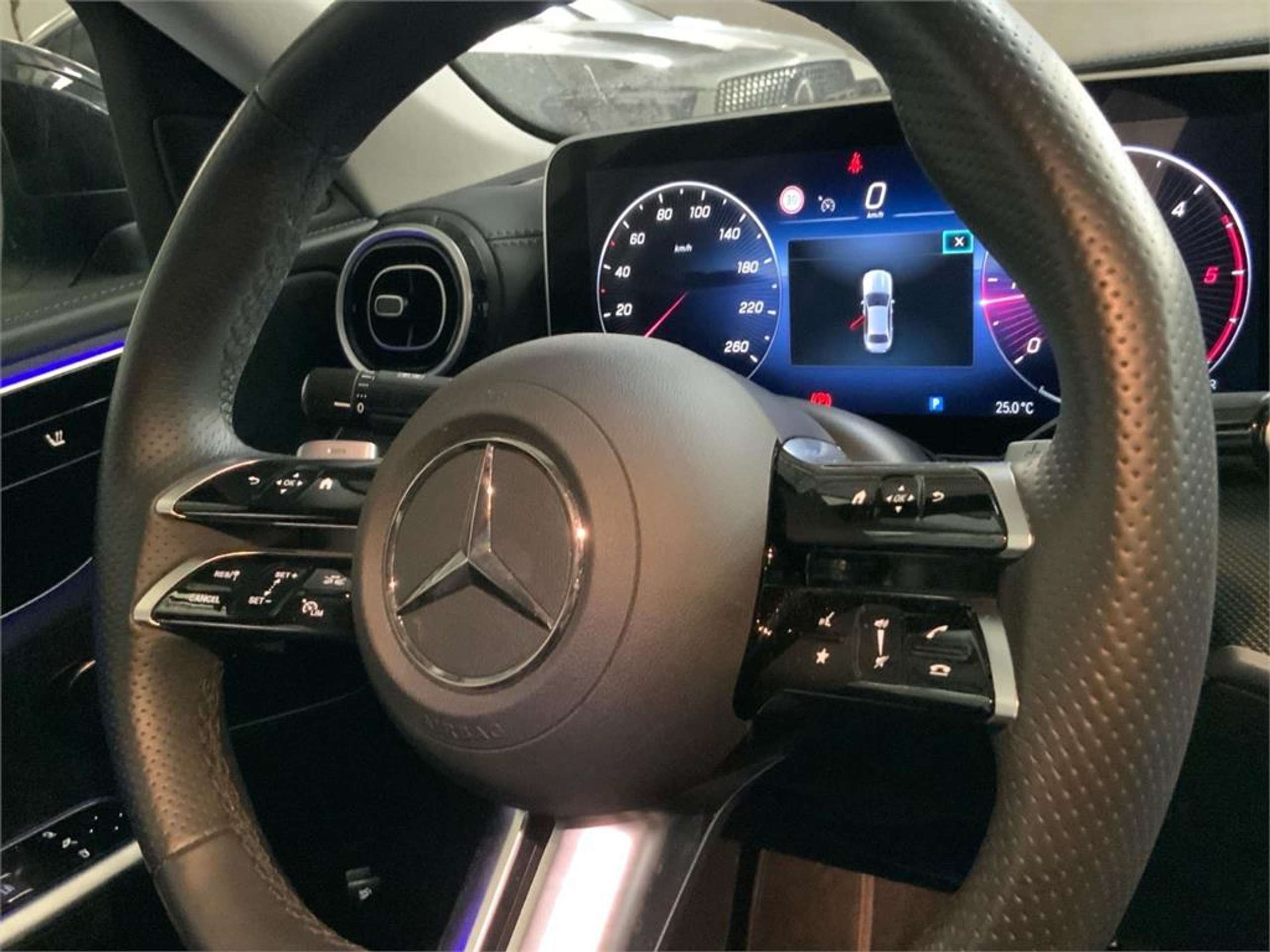 Mercedes-Benz - C 220