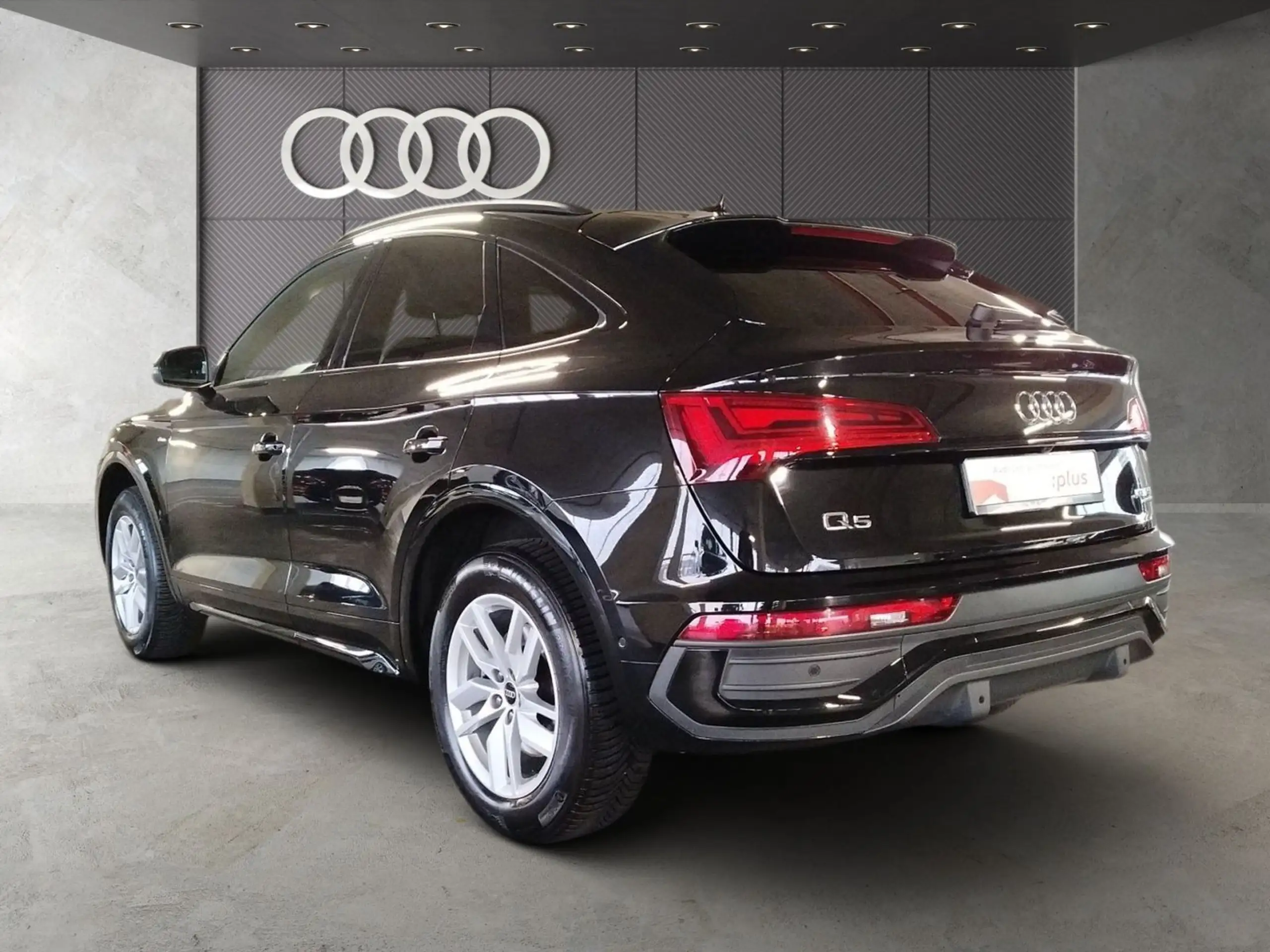 Audi - Q5