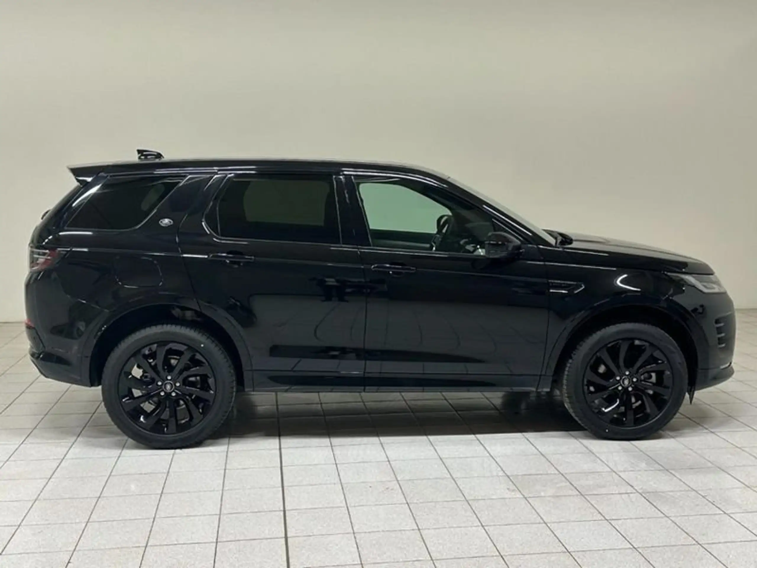 Land Rover - Discovery Sport