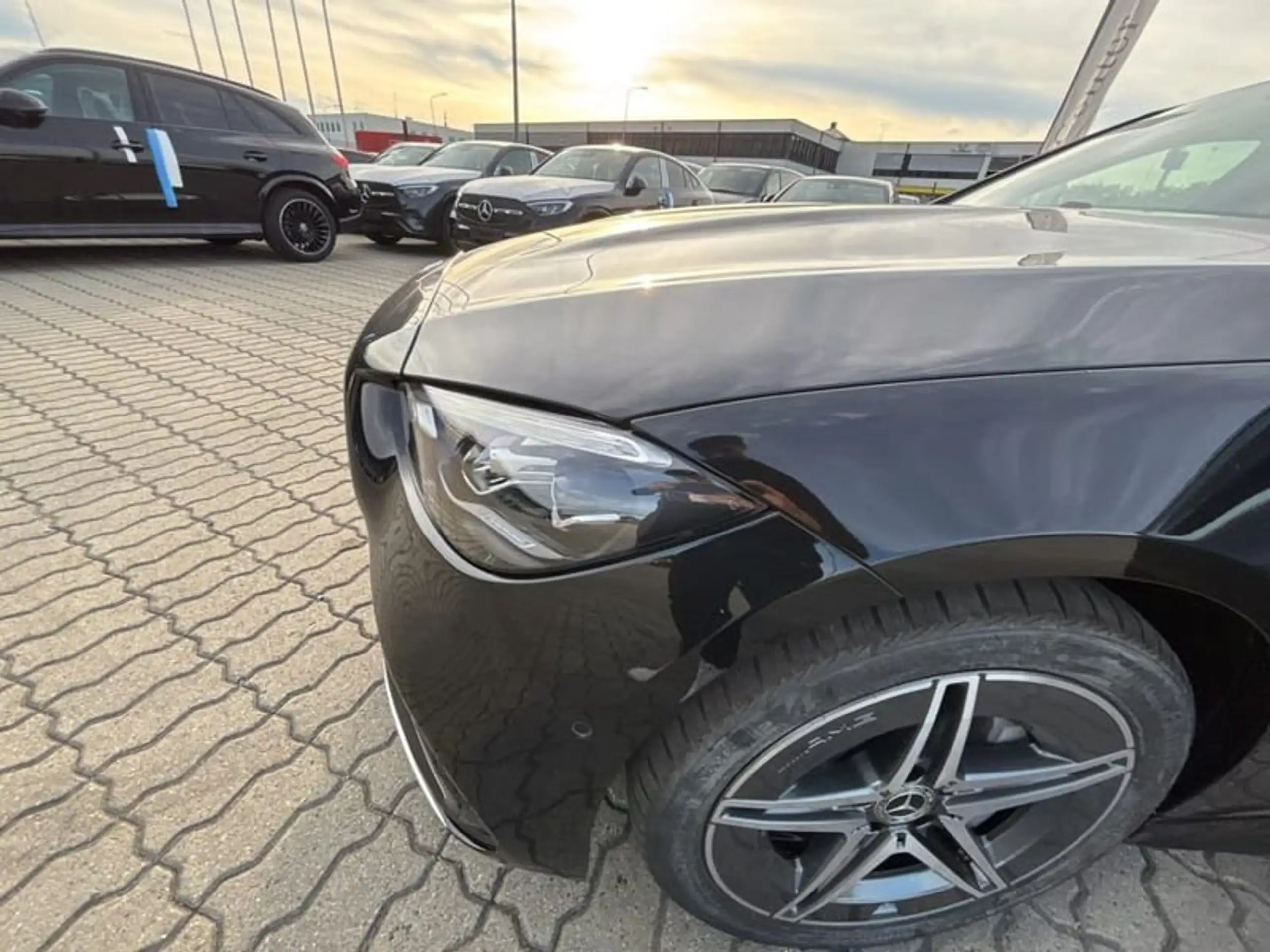 Mercedes-Benz - C 220