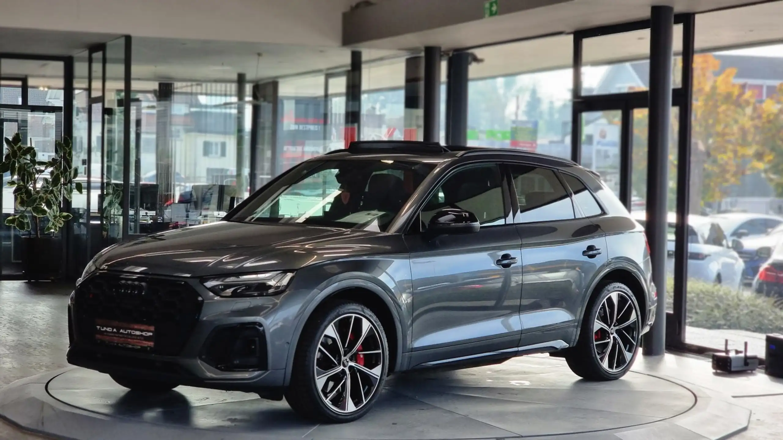 Audi - SQ5