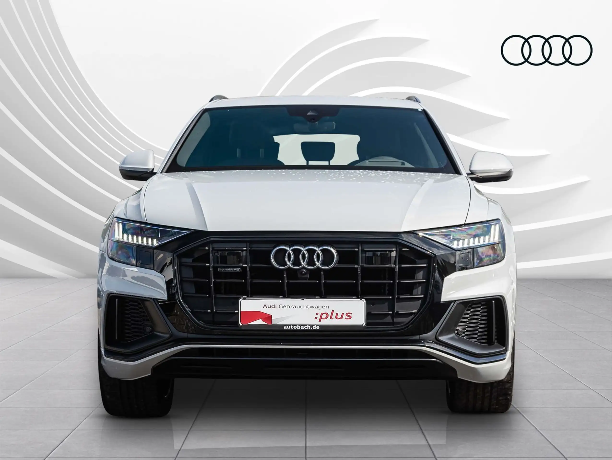 Audi - Q8