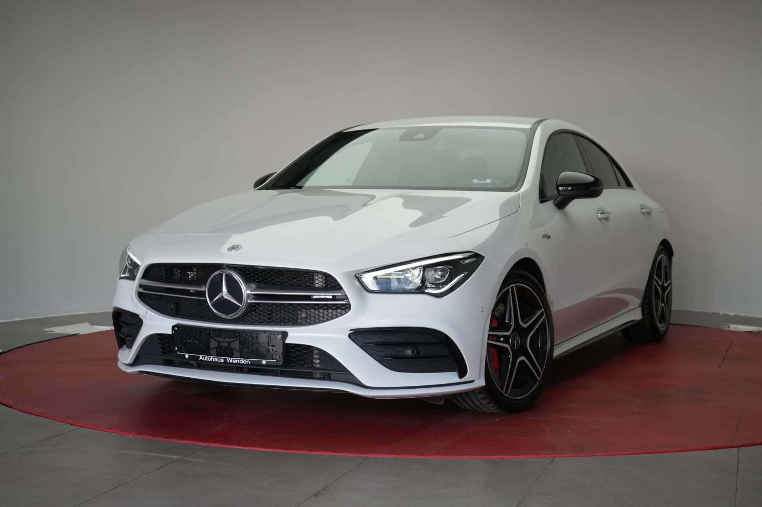 Mercedes-Benz - CLA 35 AMG