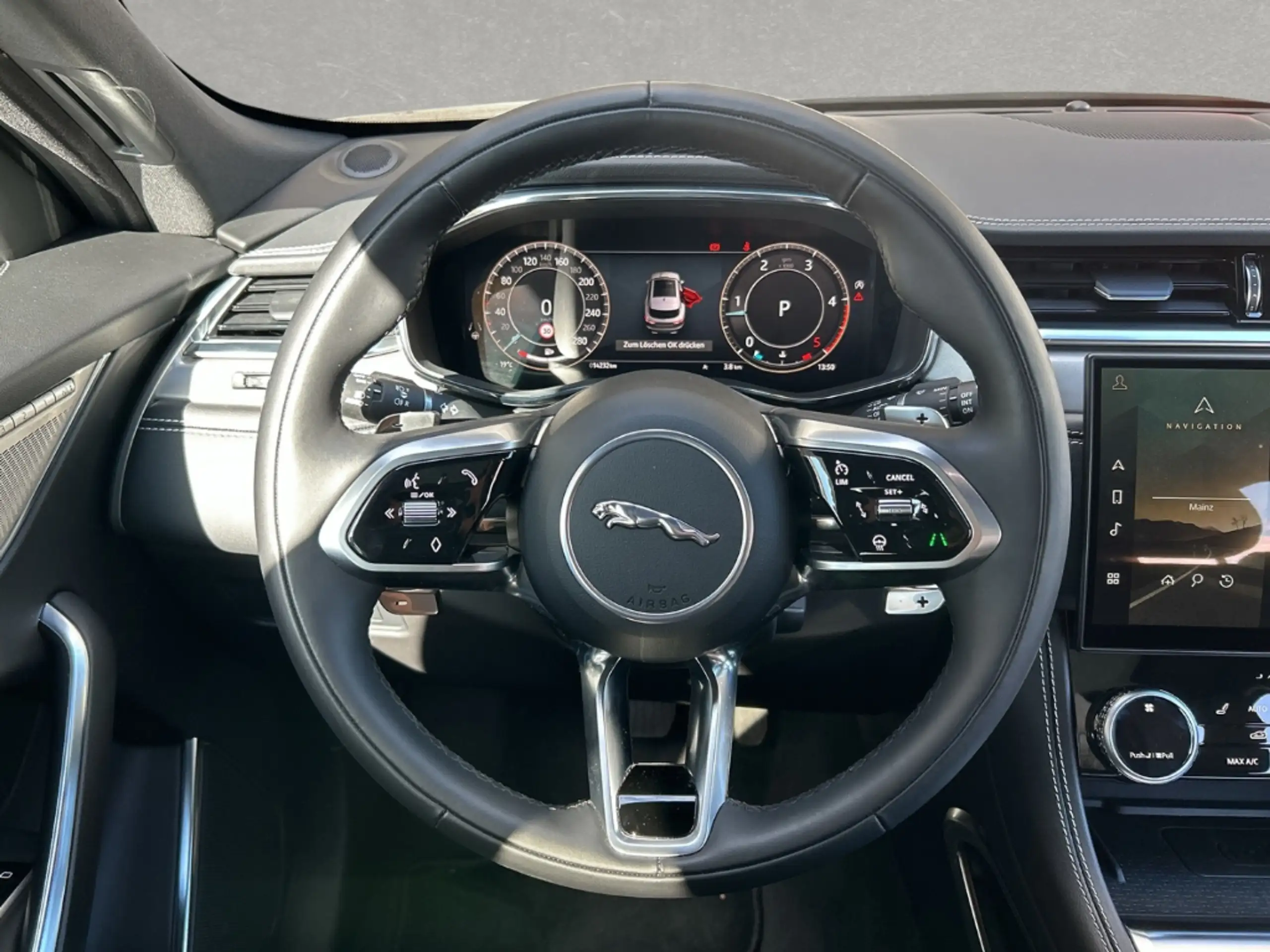 Jaguar - F-Pace