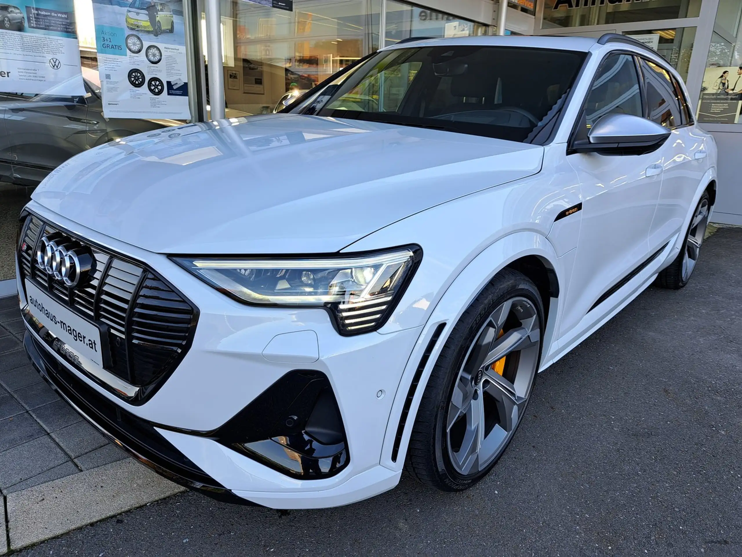 Audi e-tron 2022