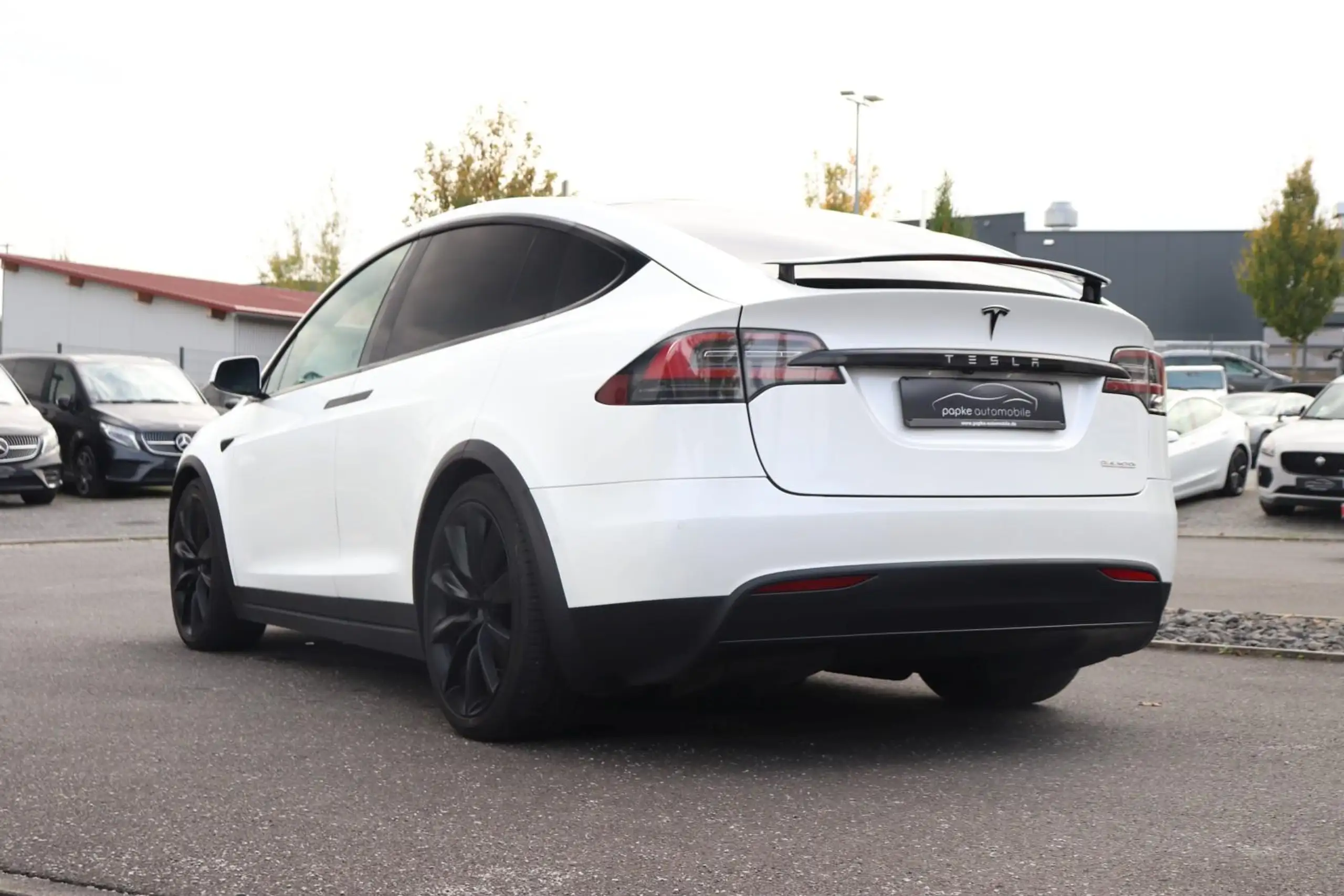 Tesla - Model X