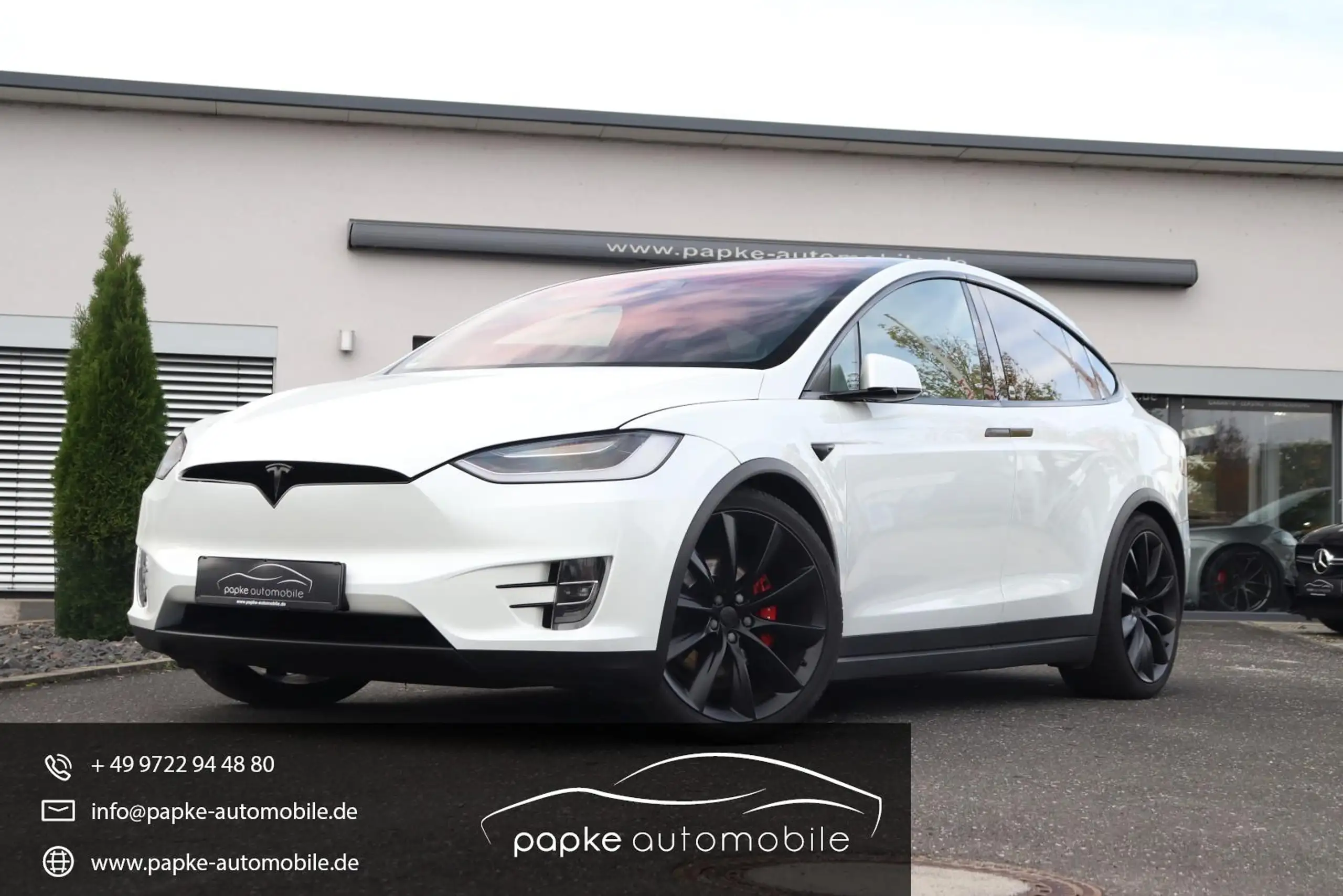 Tesla - Model X