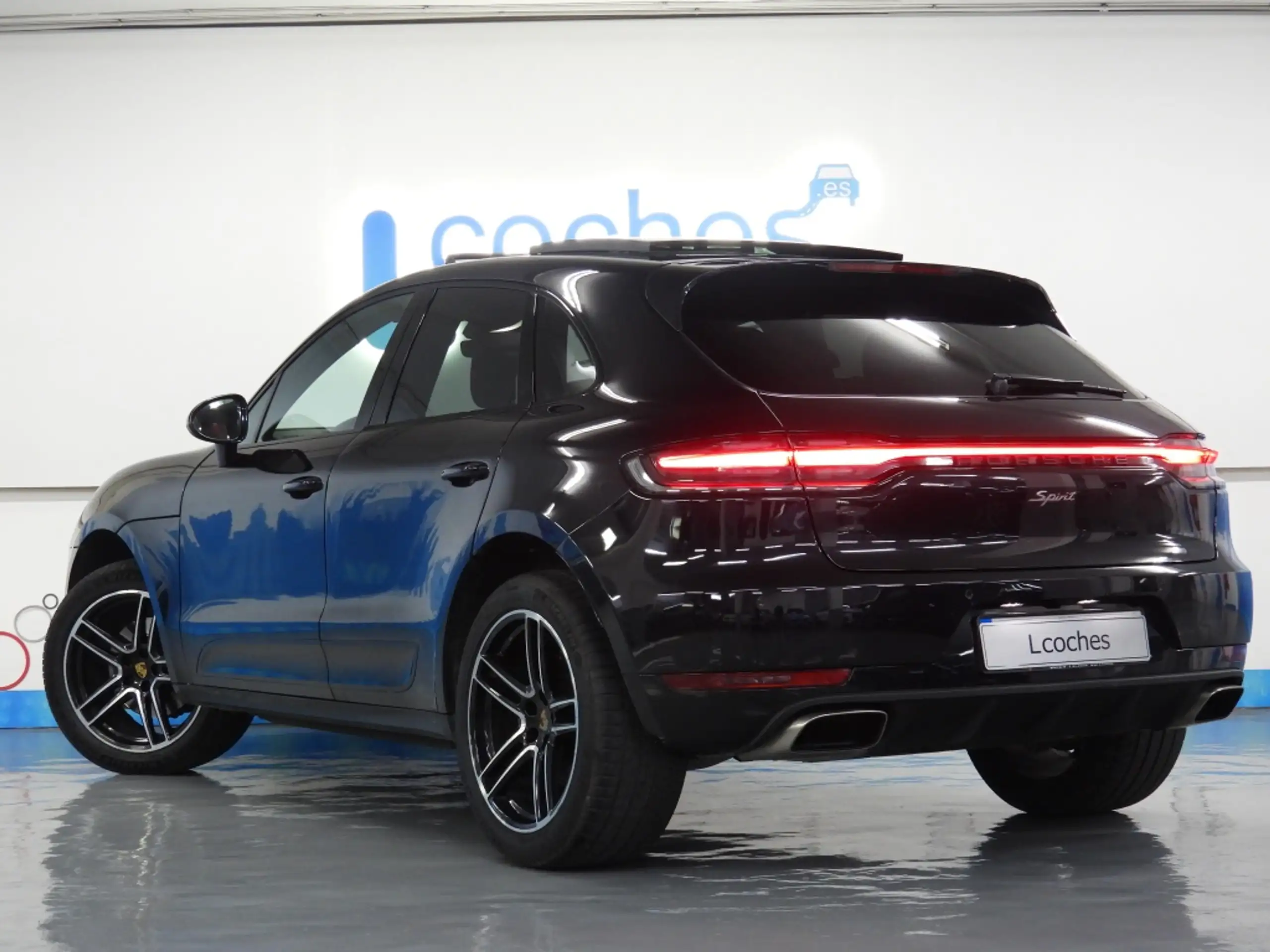 Porsche - Macan