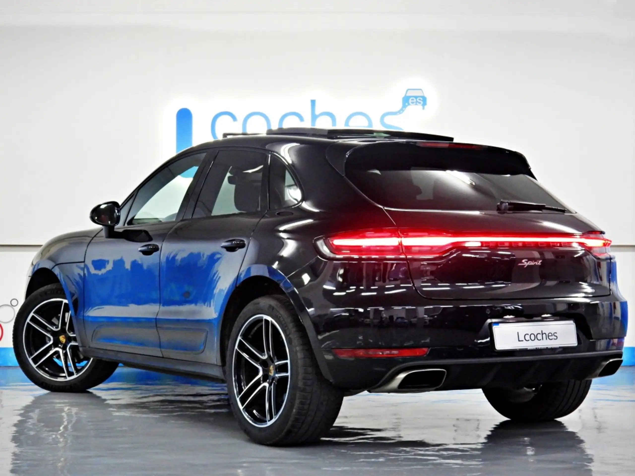 Porsche - Macan