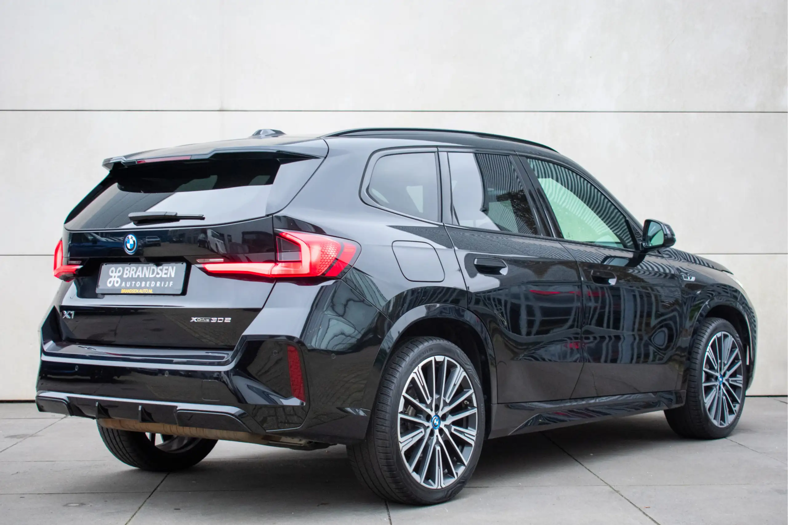 BMW - X1