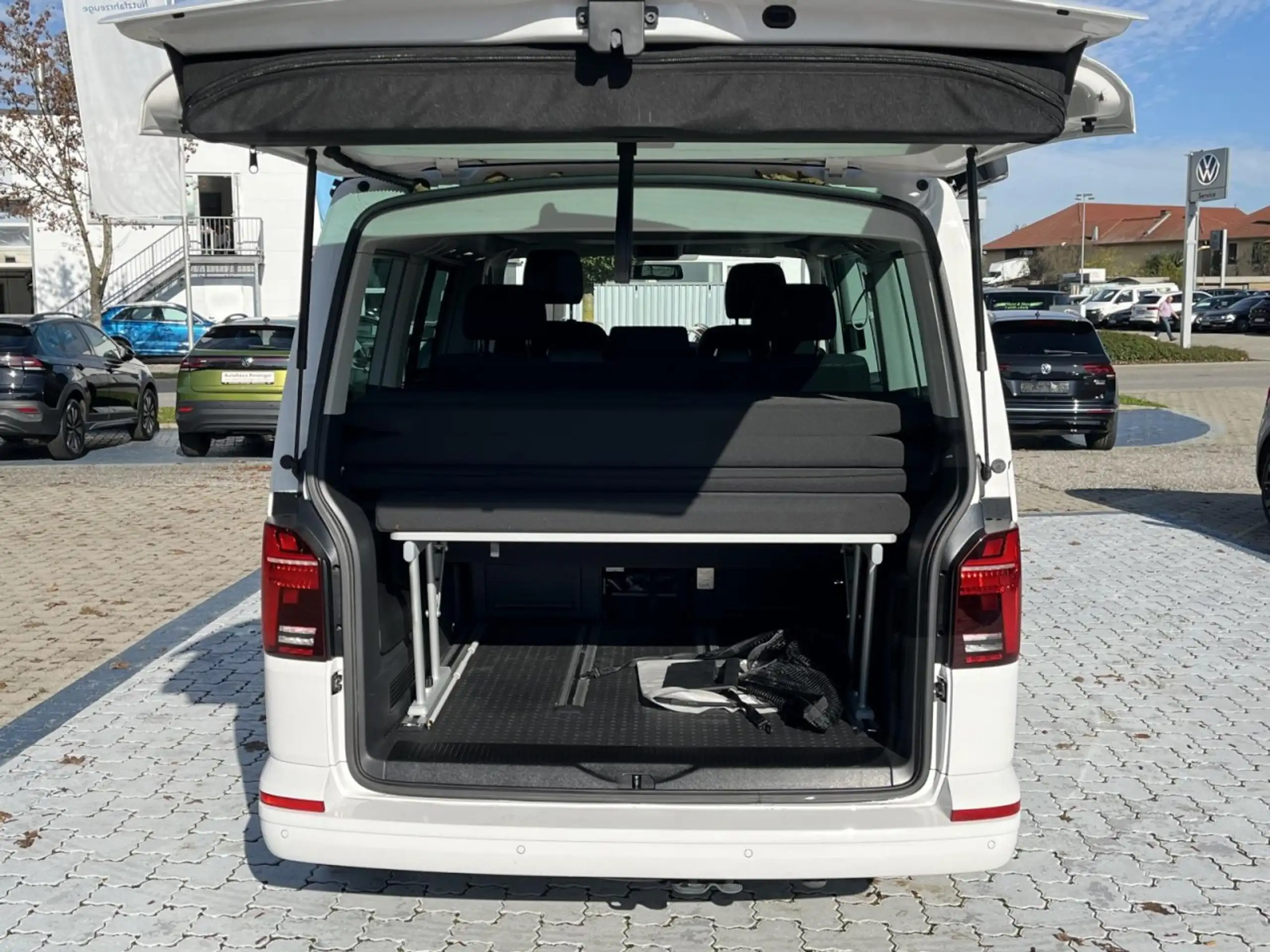 Volkswagen - T6 California