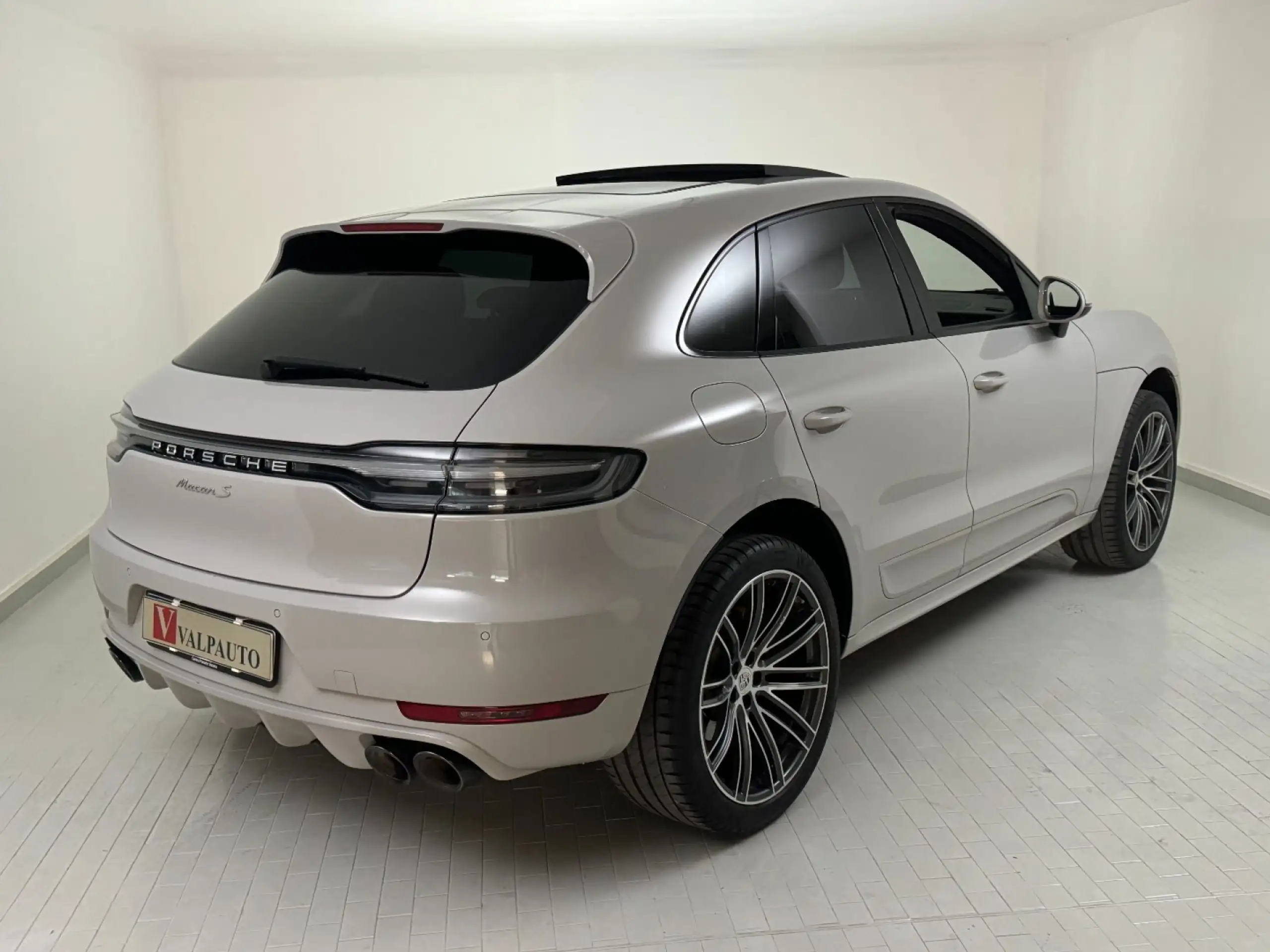 Porsche - Macan