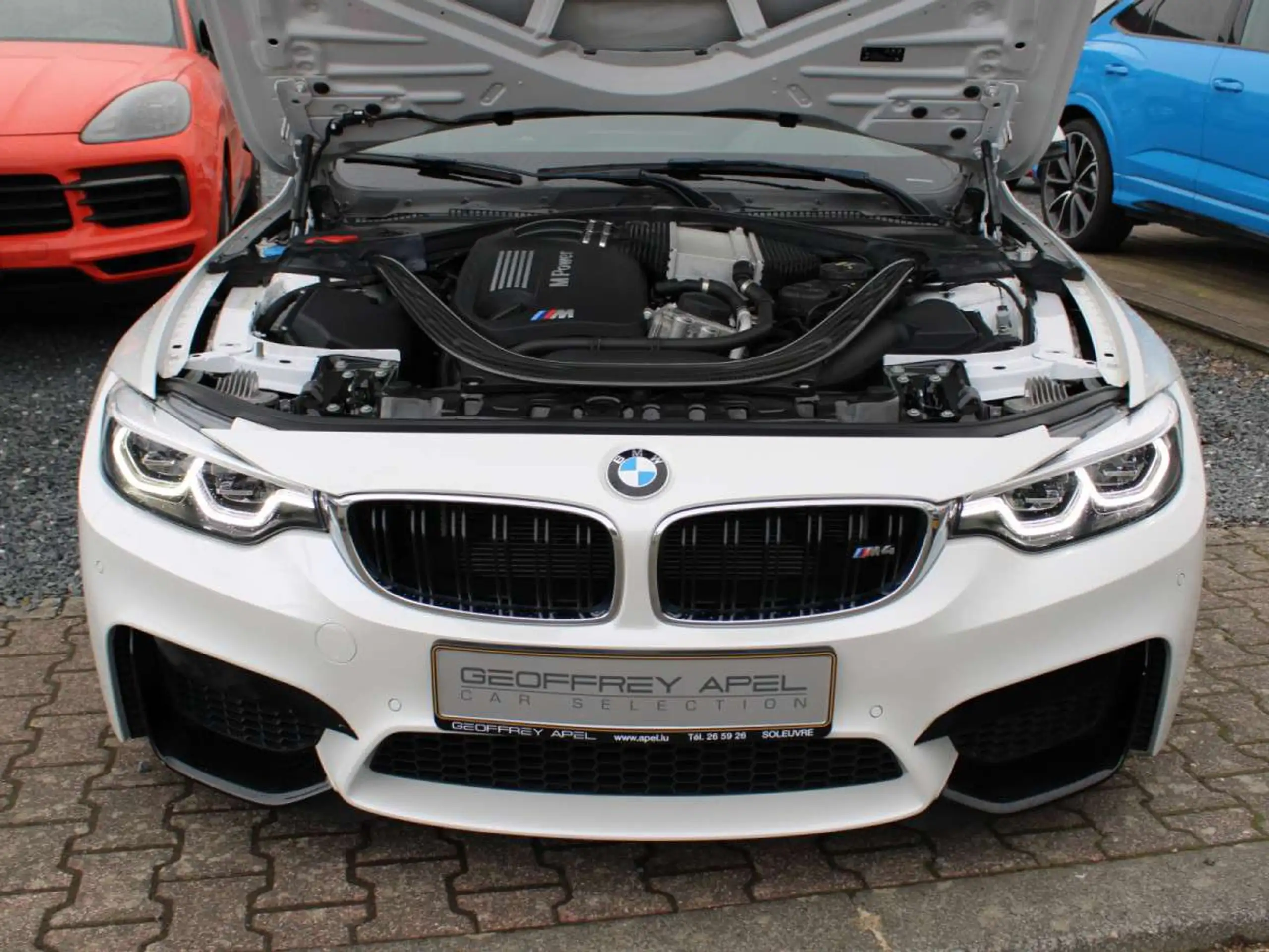 BMW - M4