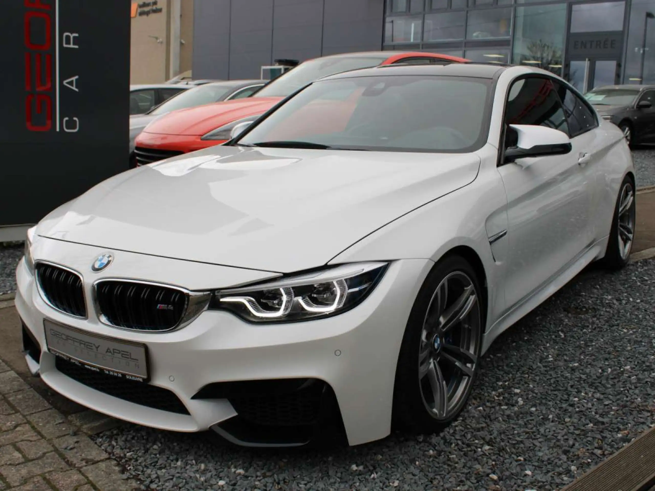 BMW - M4