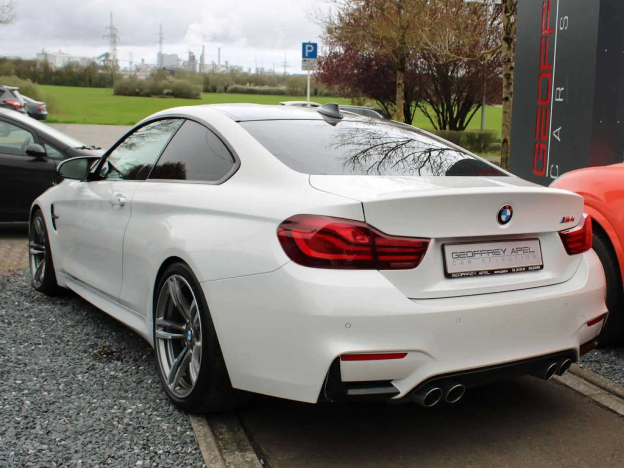 BMW - M4