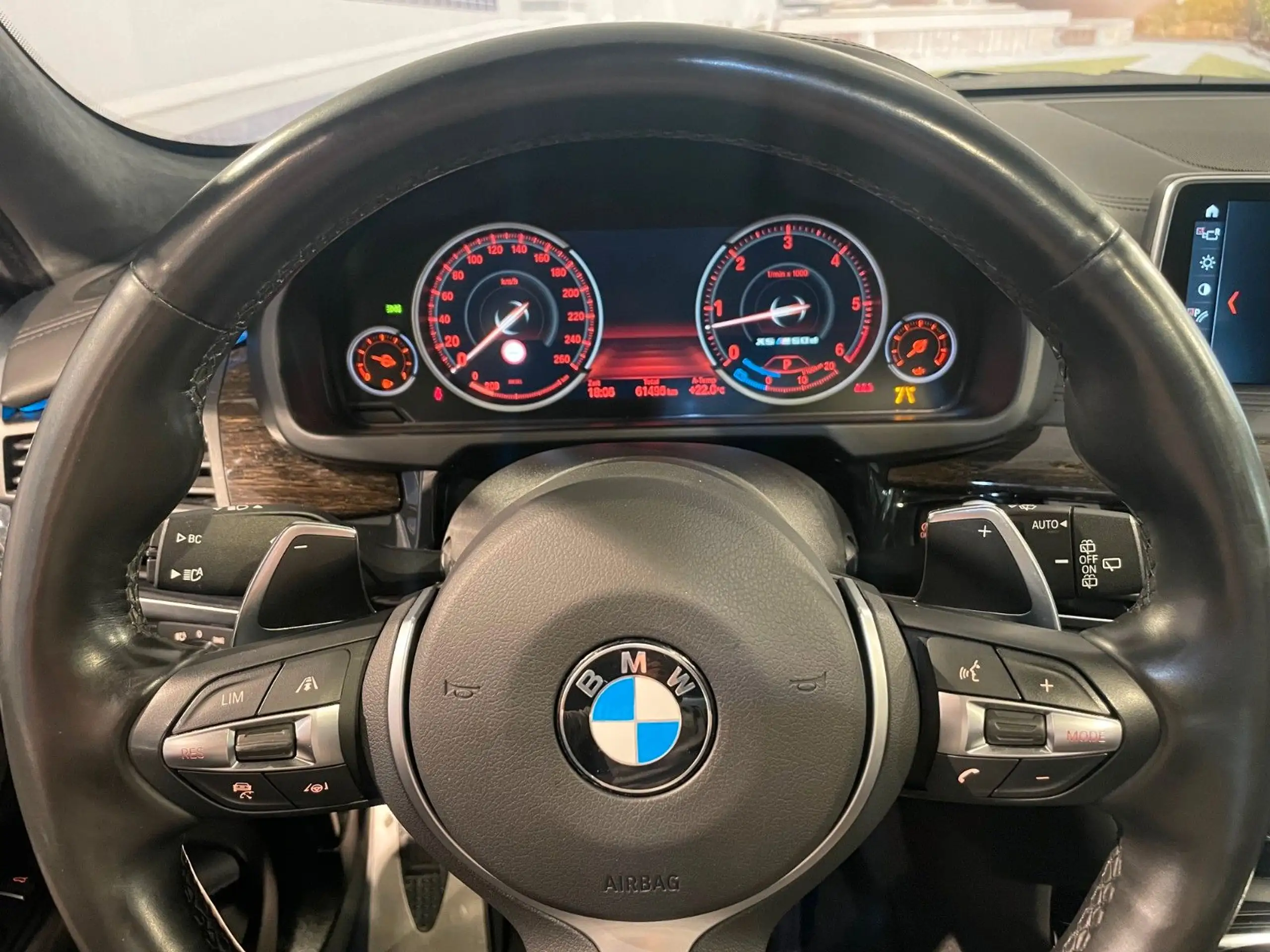 BMW - X5 M