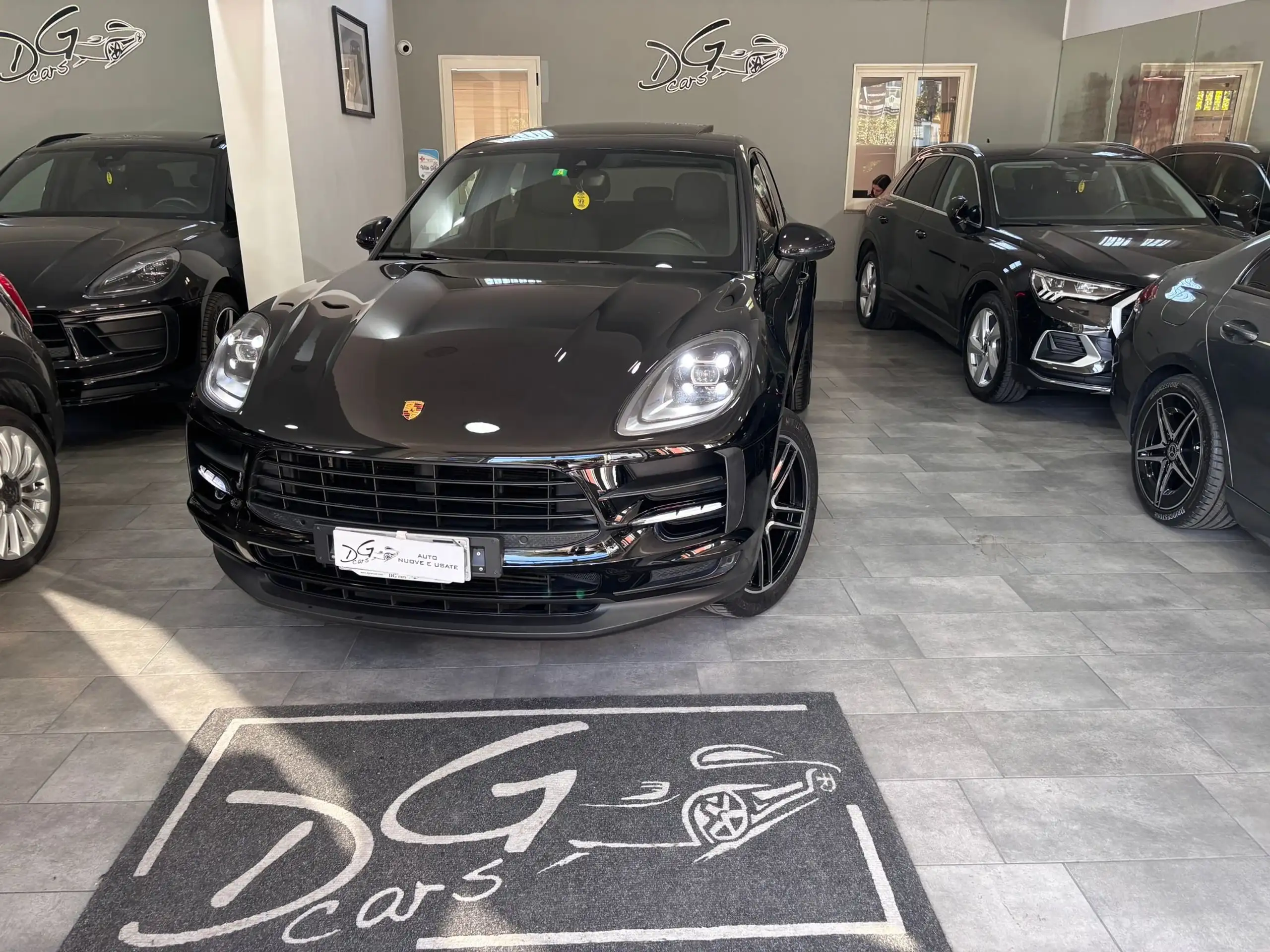 Porsche - Macan