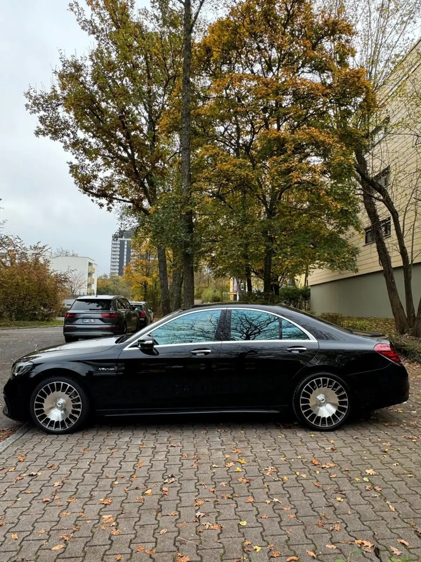 Mercedes-Benz - S 500