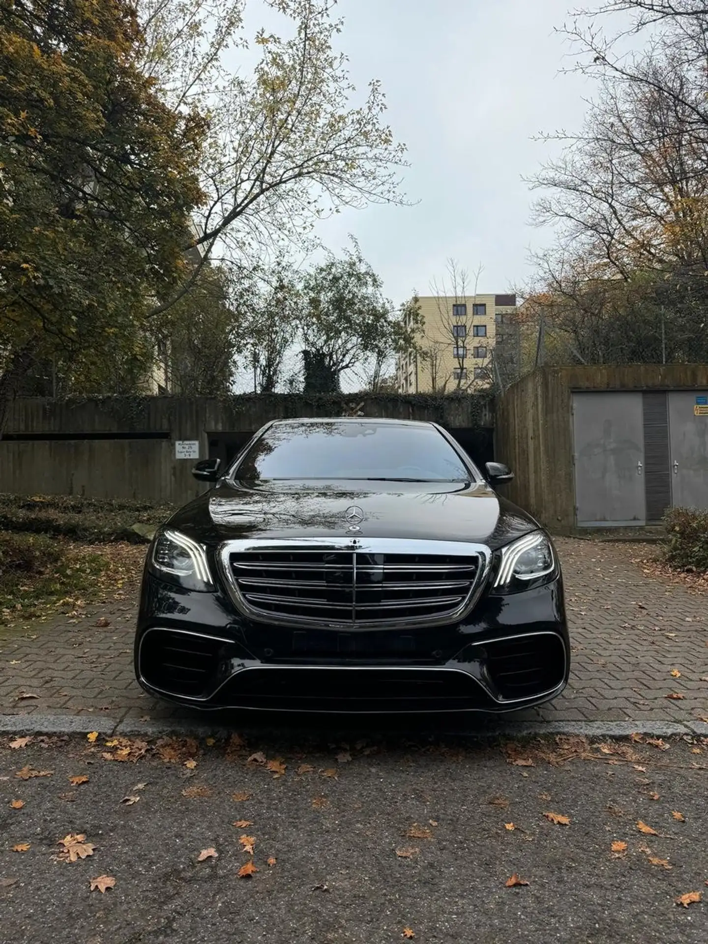 Mercedes-Benz - S 500